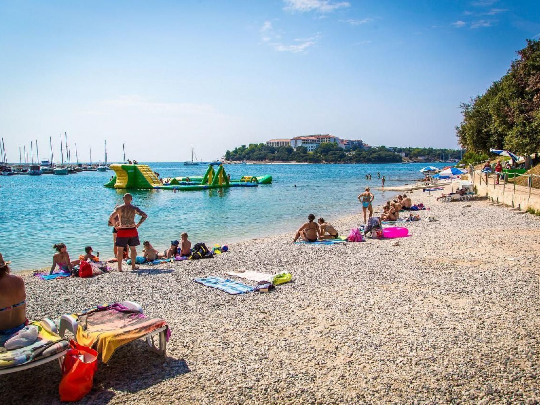 Photo of Wohnung in Pješčana Uvala, 500 m vom Strand entfernt