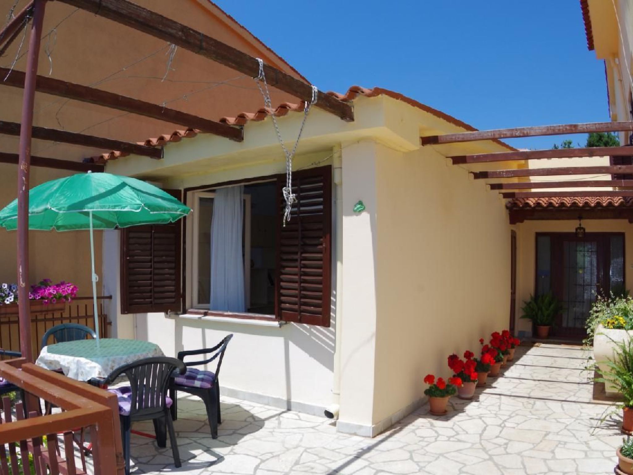 Photo of Schönes Apartment in Pješčana Uvala, Strand in der Nähe