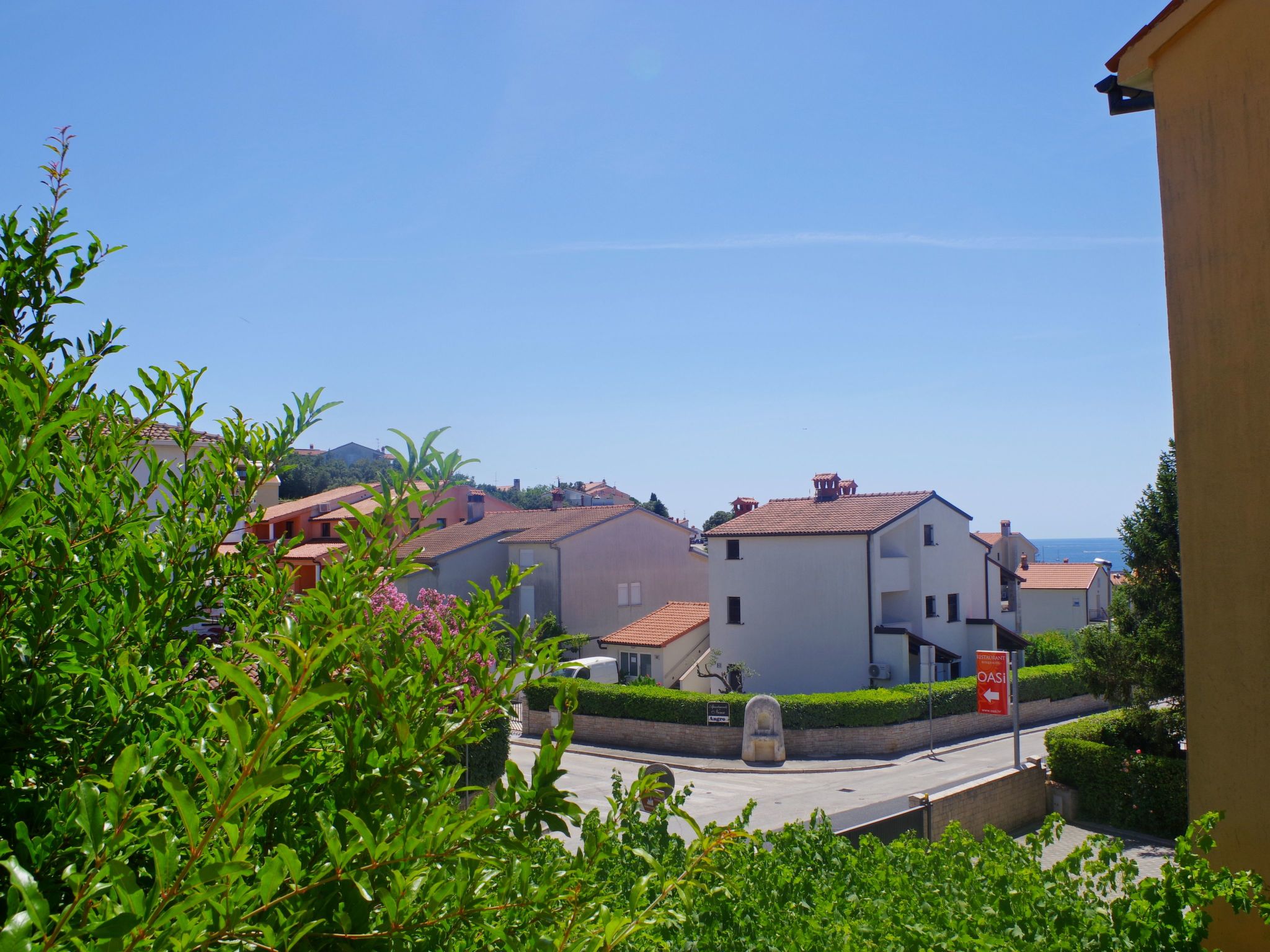 Photo of Schönes Apartment in Pješčana Uvala, Strand in der Nähe