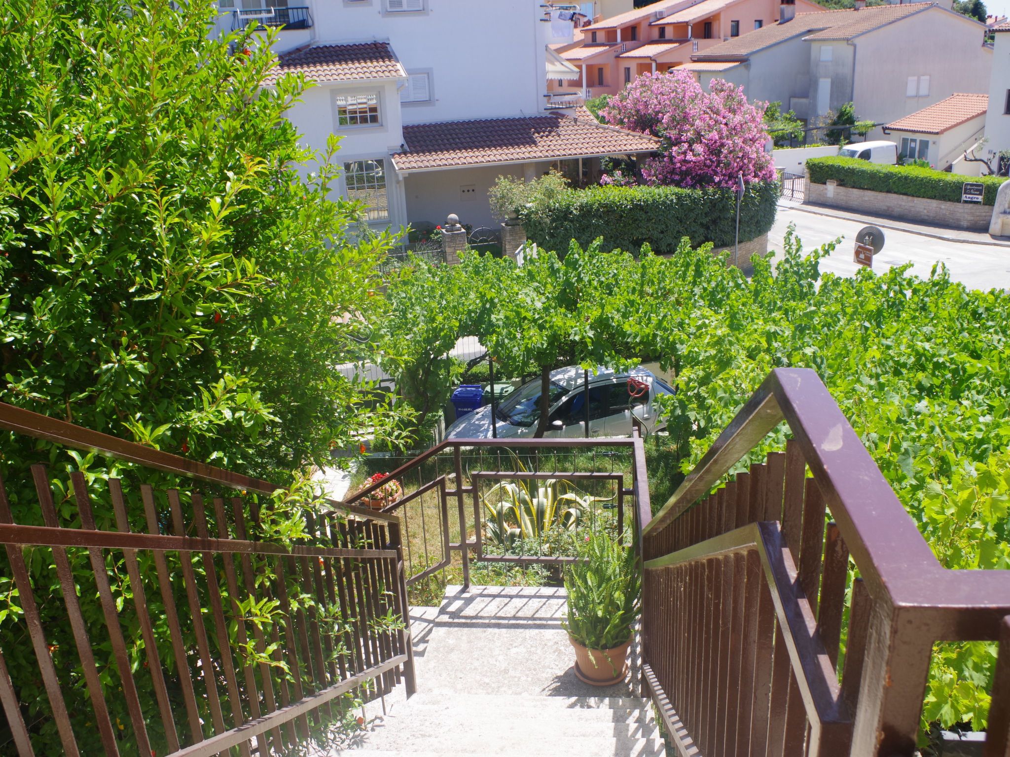 Photo of Schönes Apartment in Pješčana Uvala, Strand in der Nähe