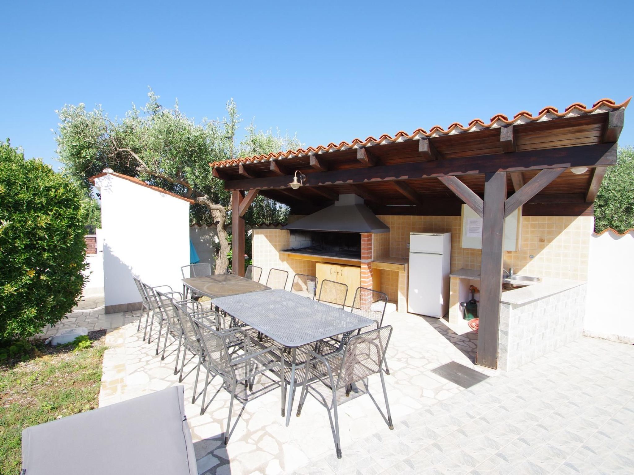 Wohnung in Banjole mit großem Garten-Binnen