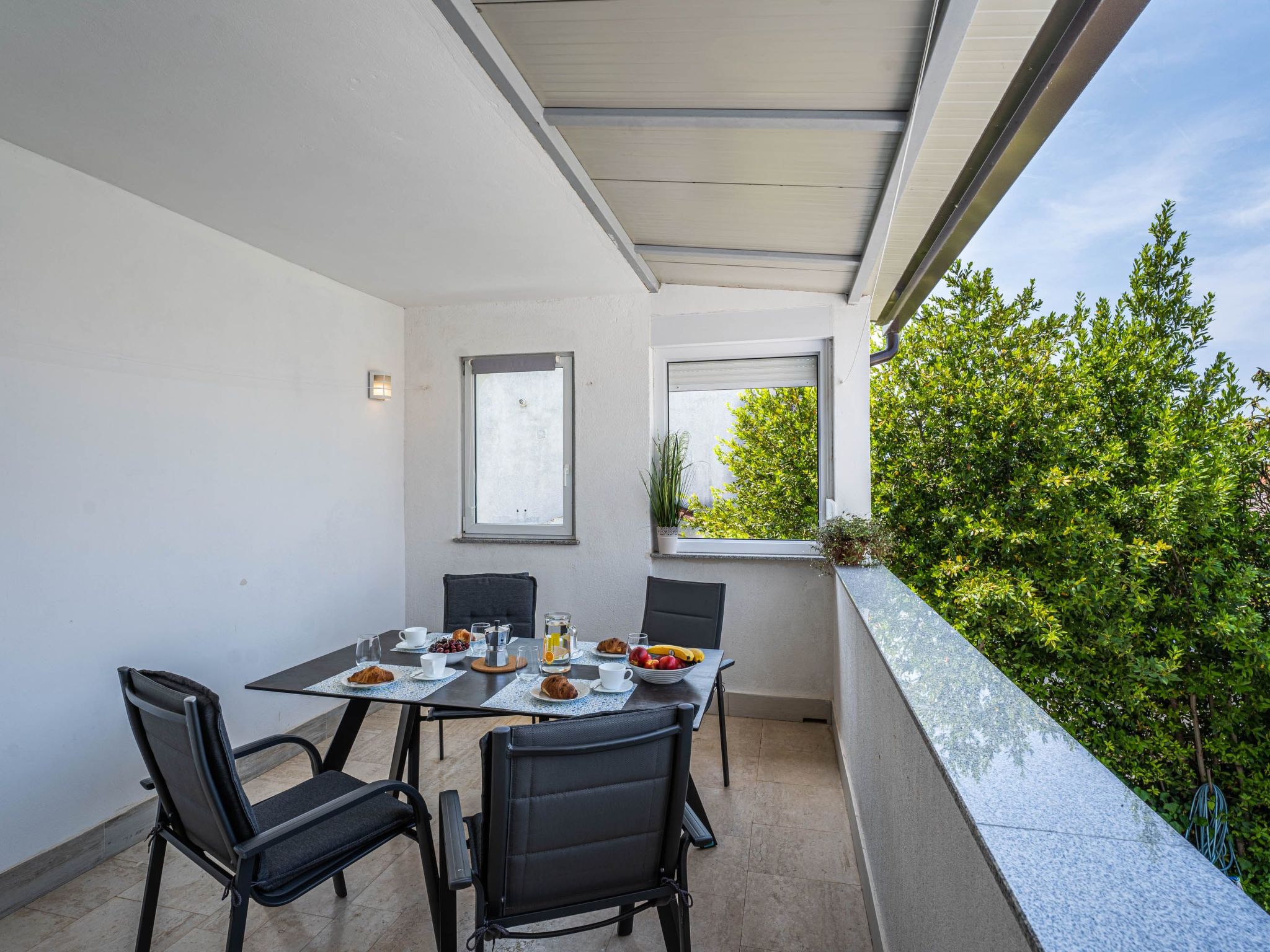 "Darko" mit Balkon-Inside