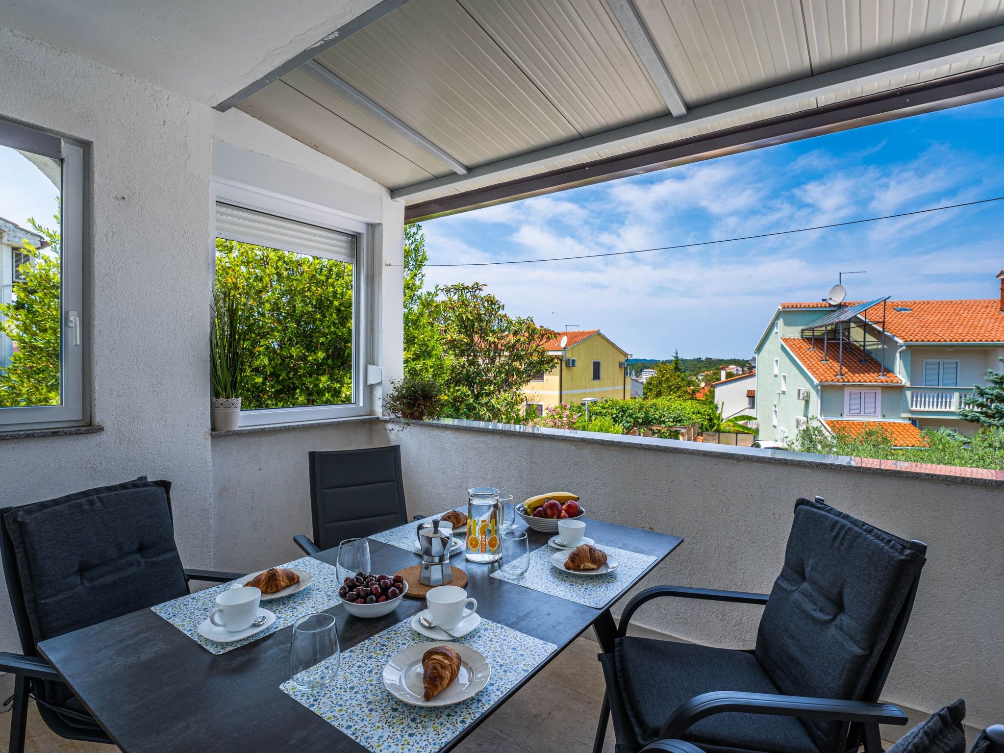 "Darko" mit Balkon-Outside