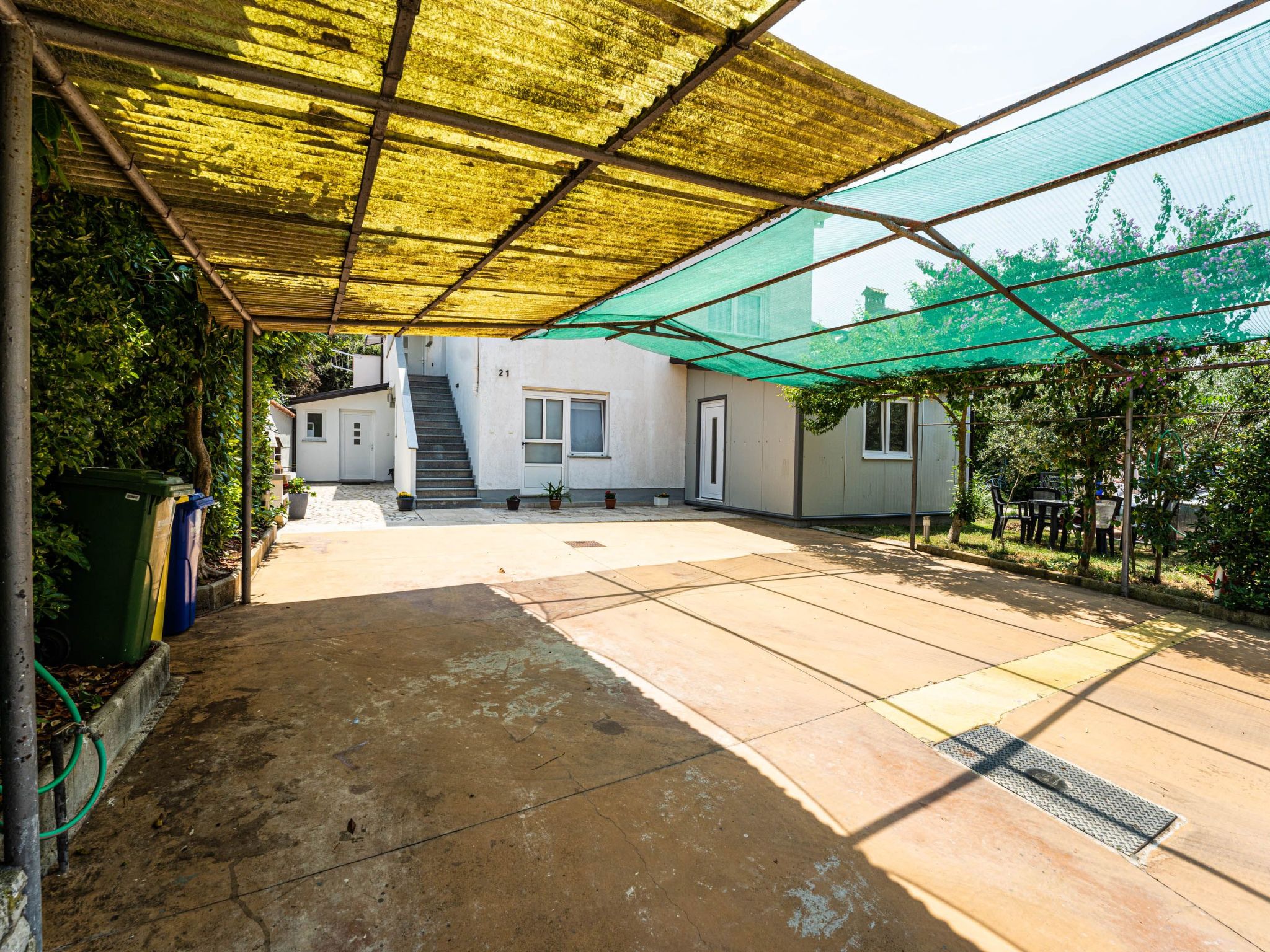 Photo of "Darko" mit Balkon