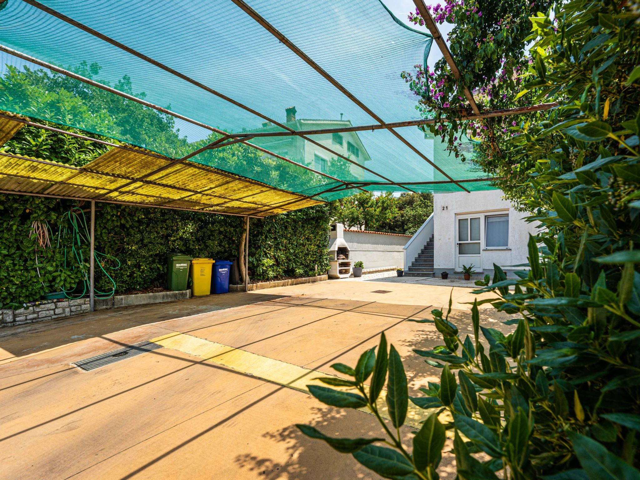 Photo of "Darko" mit Balkon