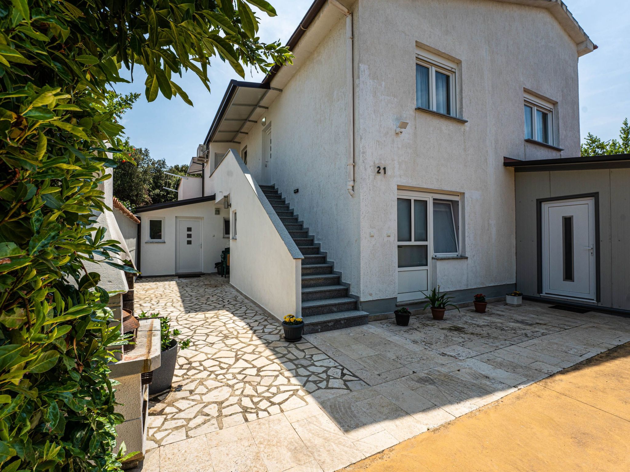 Photo of "Darko" mit Balkon