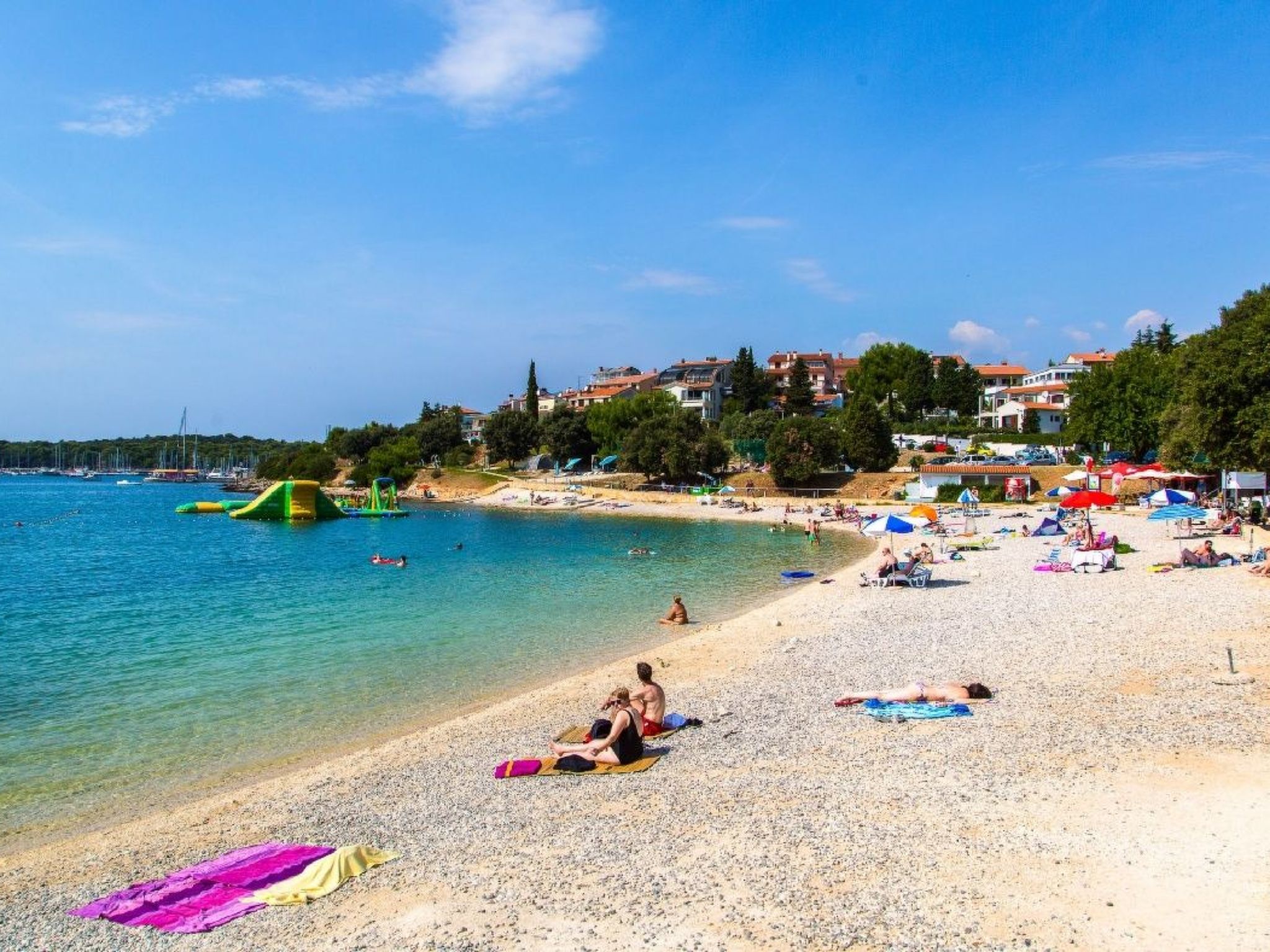 Photo of "Darko" mit Balkon