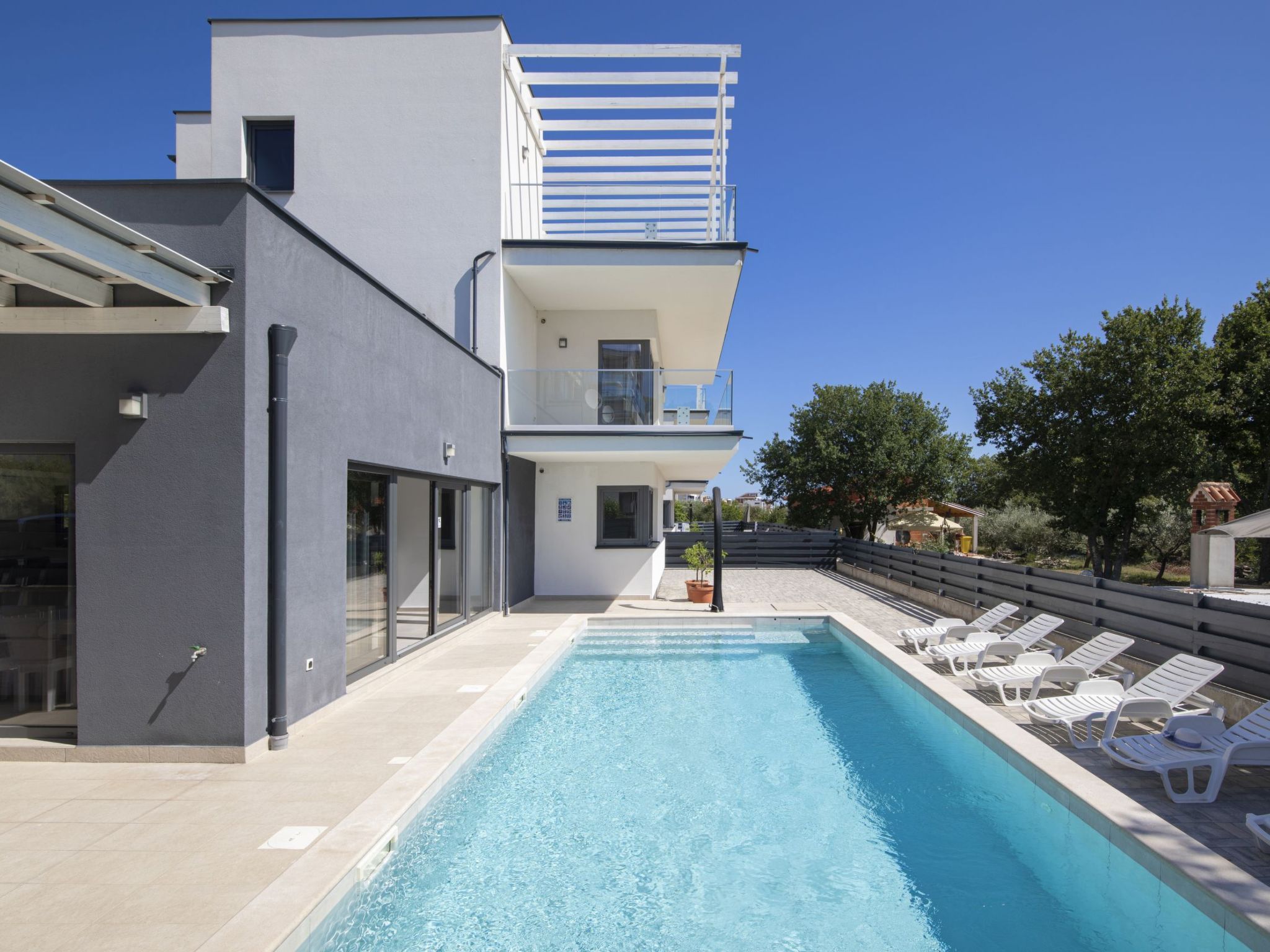 Villa Sole am Meer mit Pool, Sauna, Whirlpool-Drinnen