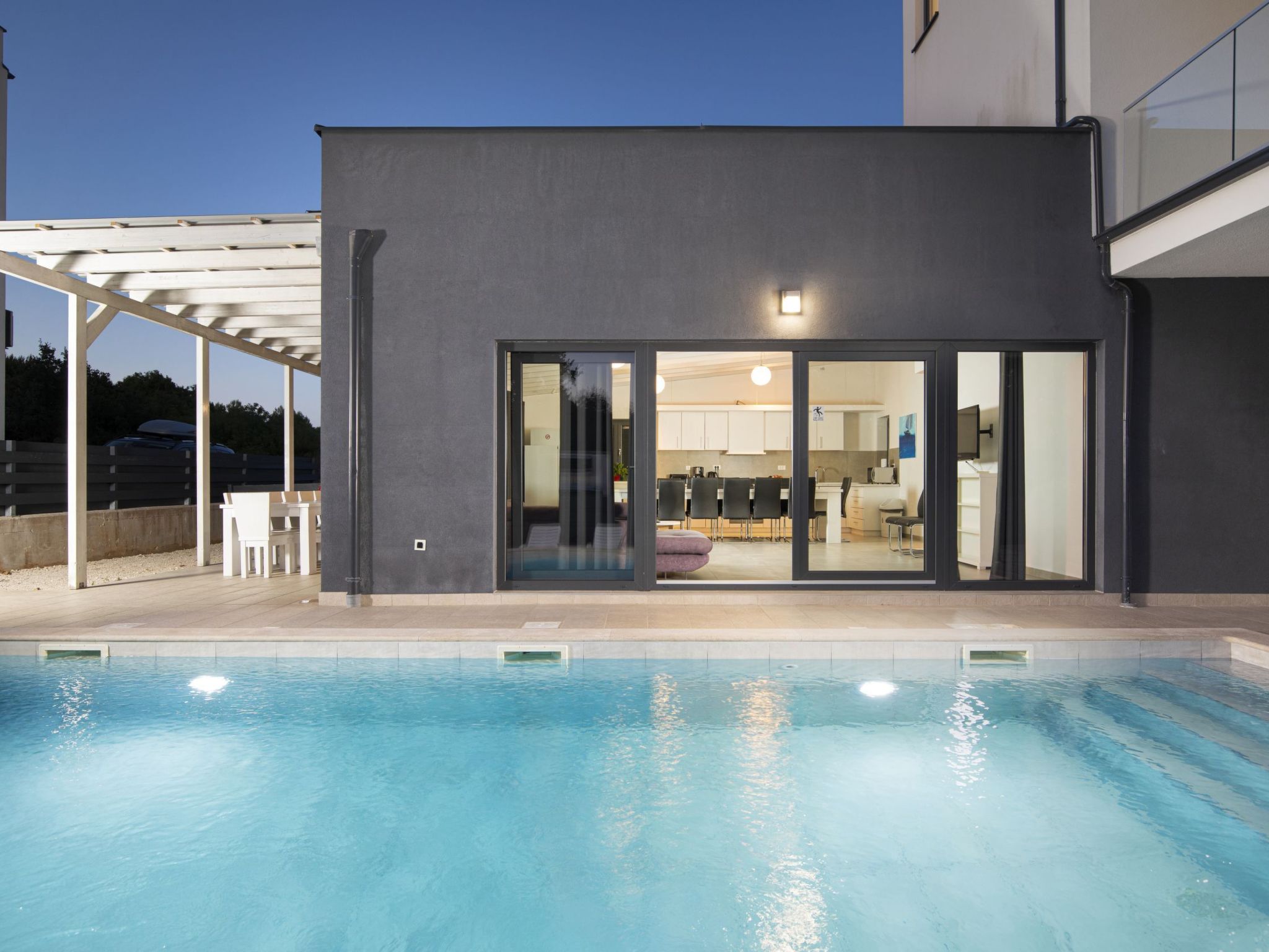 Villa Sole am Meer mit Pool, Sauna, Whirlpool-Drinnen