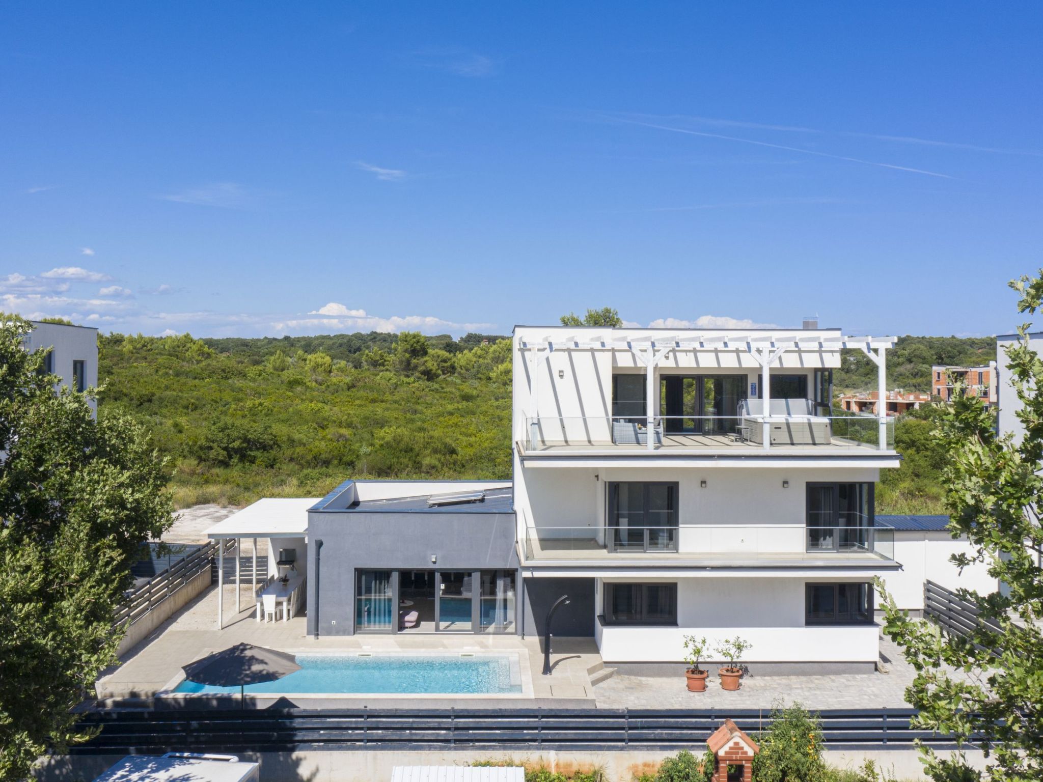 Villa Sole am Meer mit Pool, Sauna, Whirlpool-Drinnen