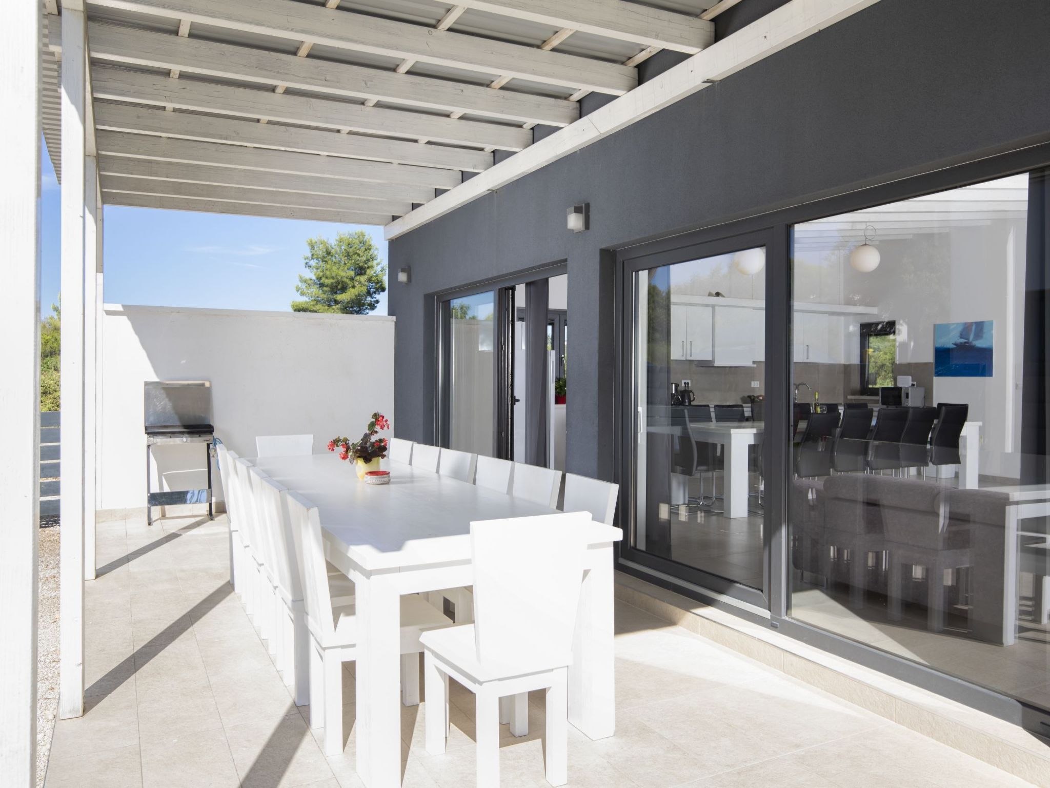 Villa Sole am Meer mit Pool, Sauna, Whirlpool-Drinnen