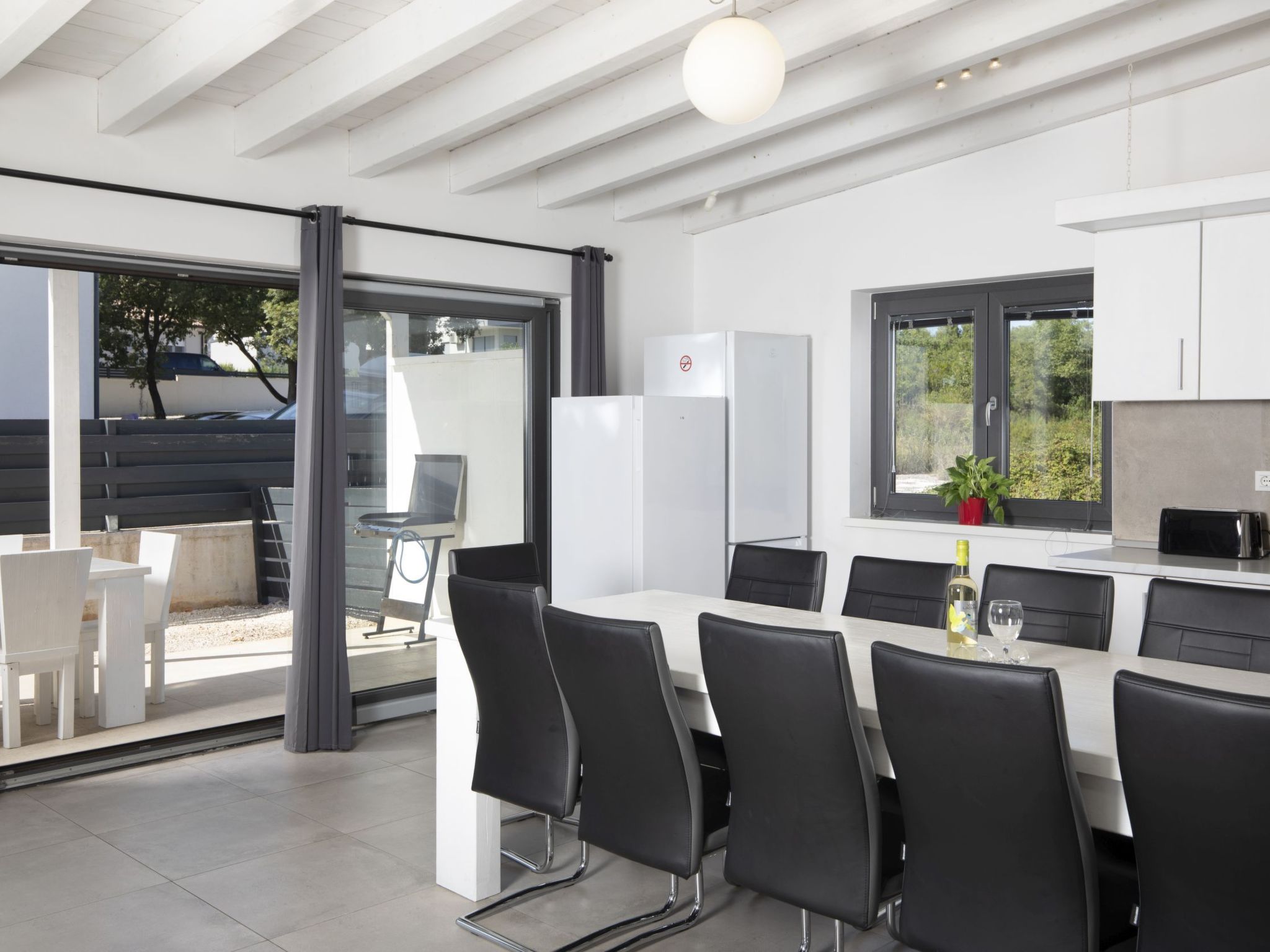 Villa Sole am Meer mit Pool, Sauna, Whirlpool-Drinnen