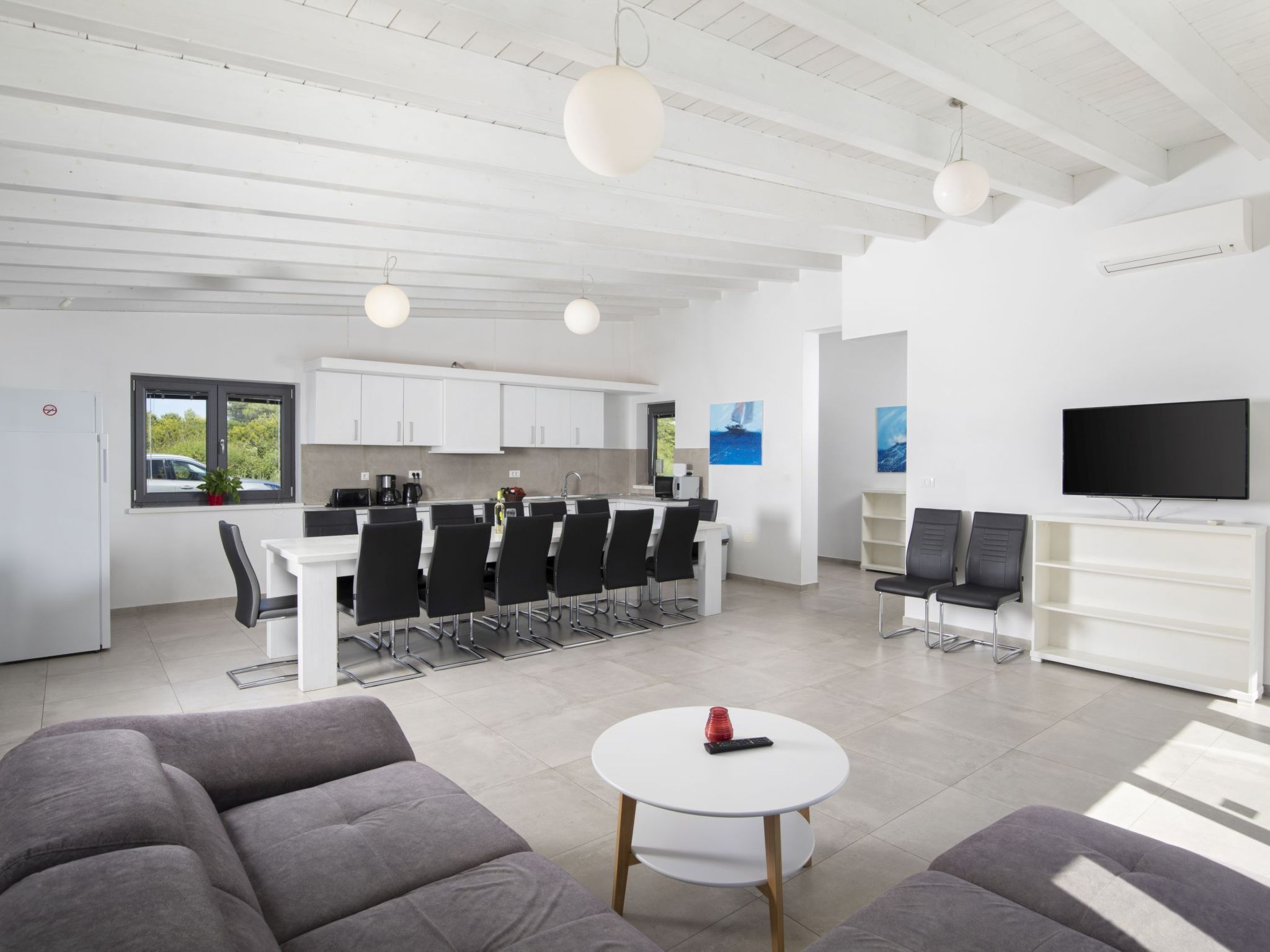 Villa Sole am Meer mit Pool, Sauna, Whirlpool-Drinnen