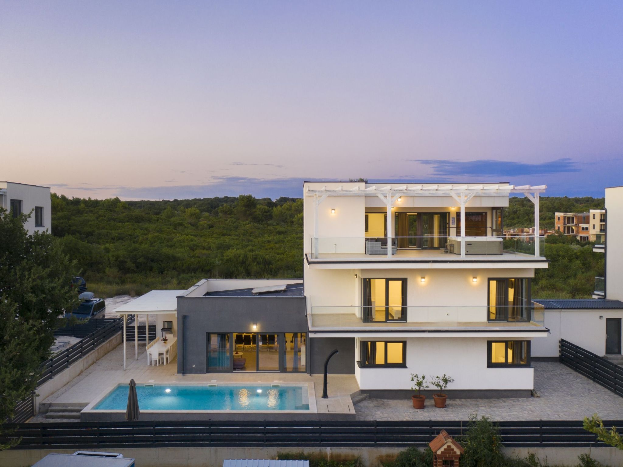 Villa Sole am Meer mit Pool, Sauna, Whirlpool-Drinnen