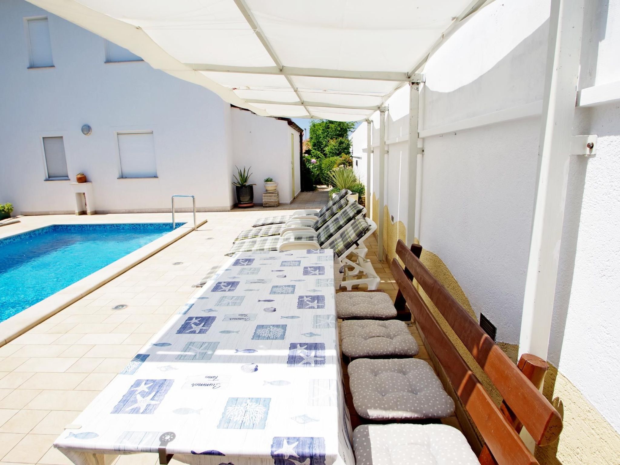 Mit privatem Pool in Vinkuran-Image-tags.info