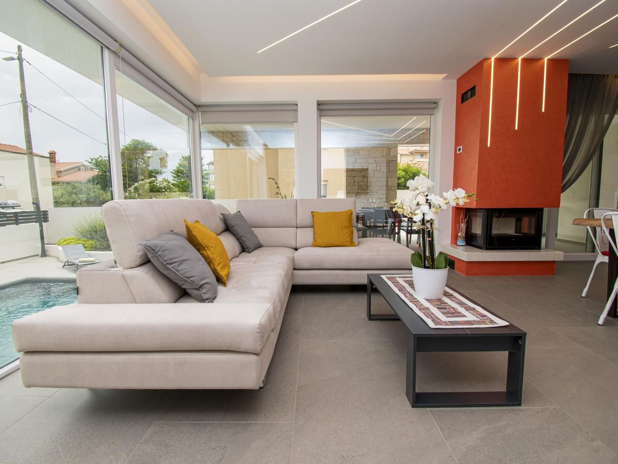 Schöne Villa im Dorf Ližnjan-Image-tags.info