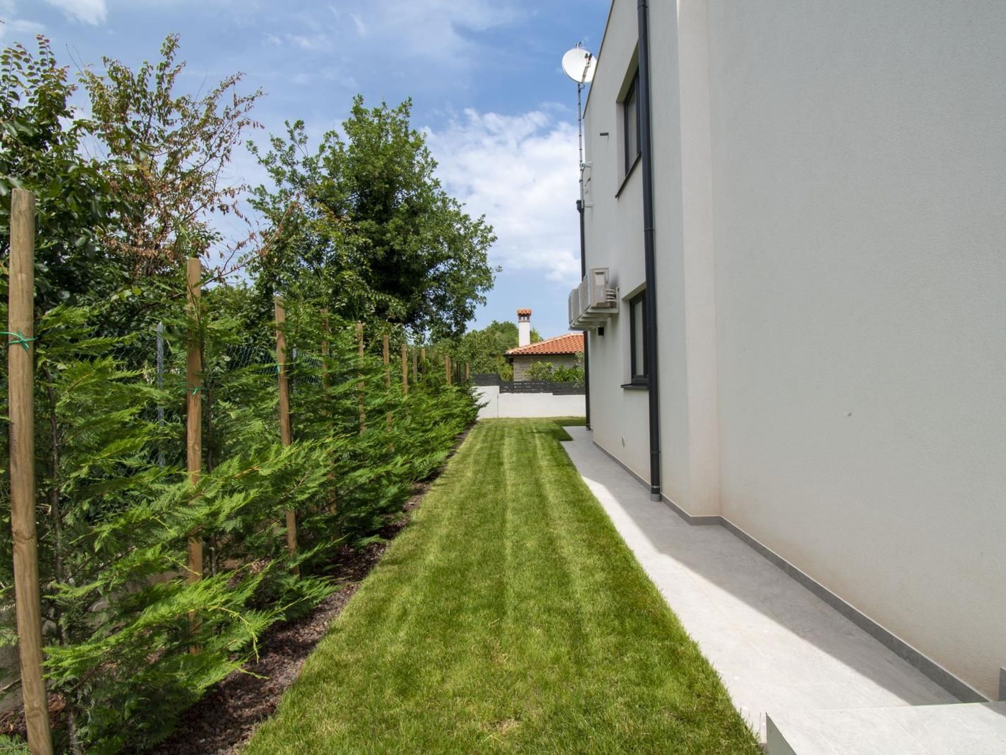 Photo of Schöne Villa im Dorf Ližnjan