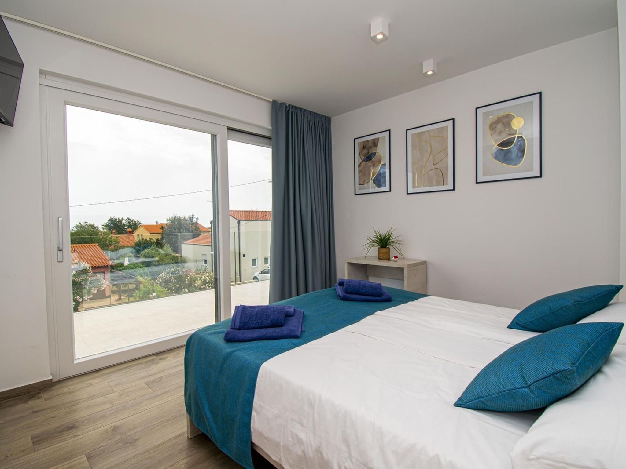 Photo of Schöne Villa im Dorf Ližnjan