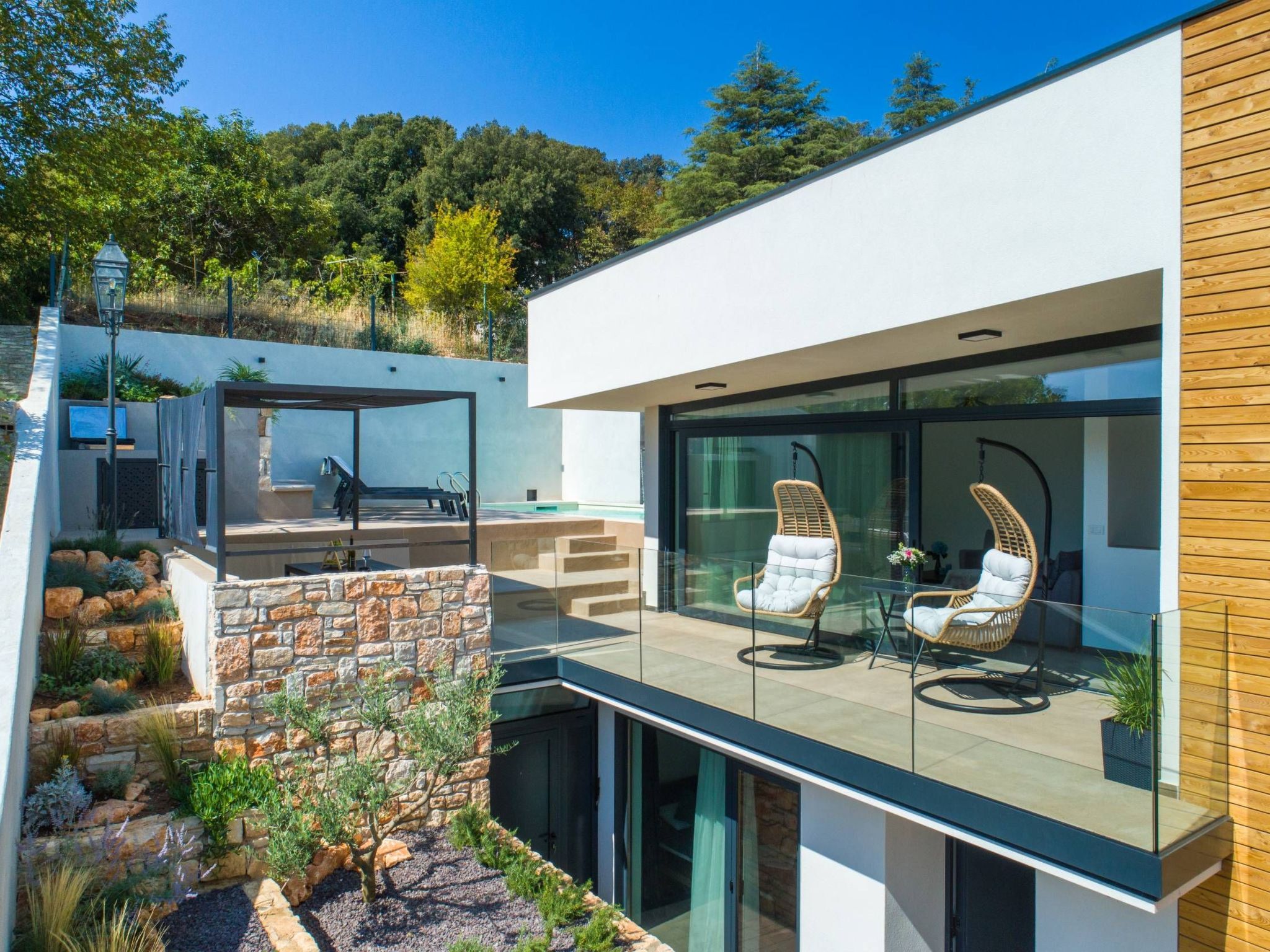 In Vintijan mit Privatem Pool-Binnen