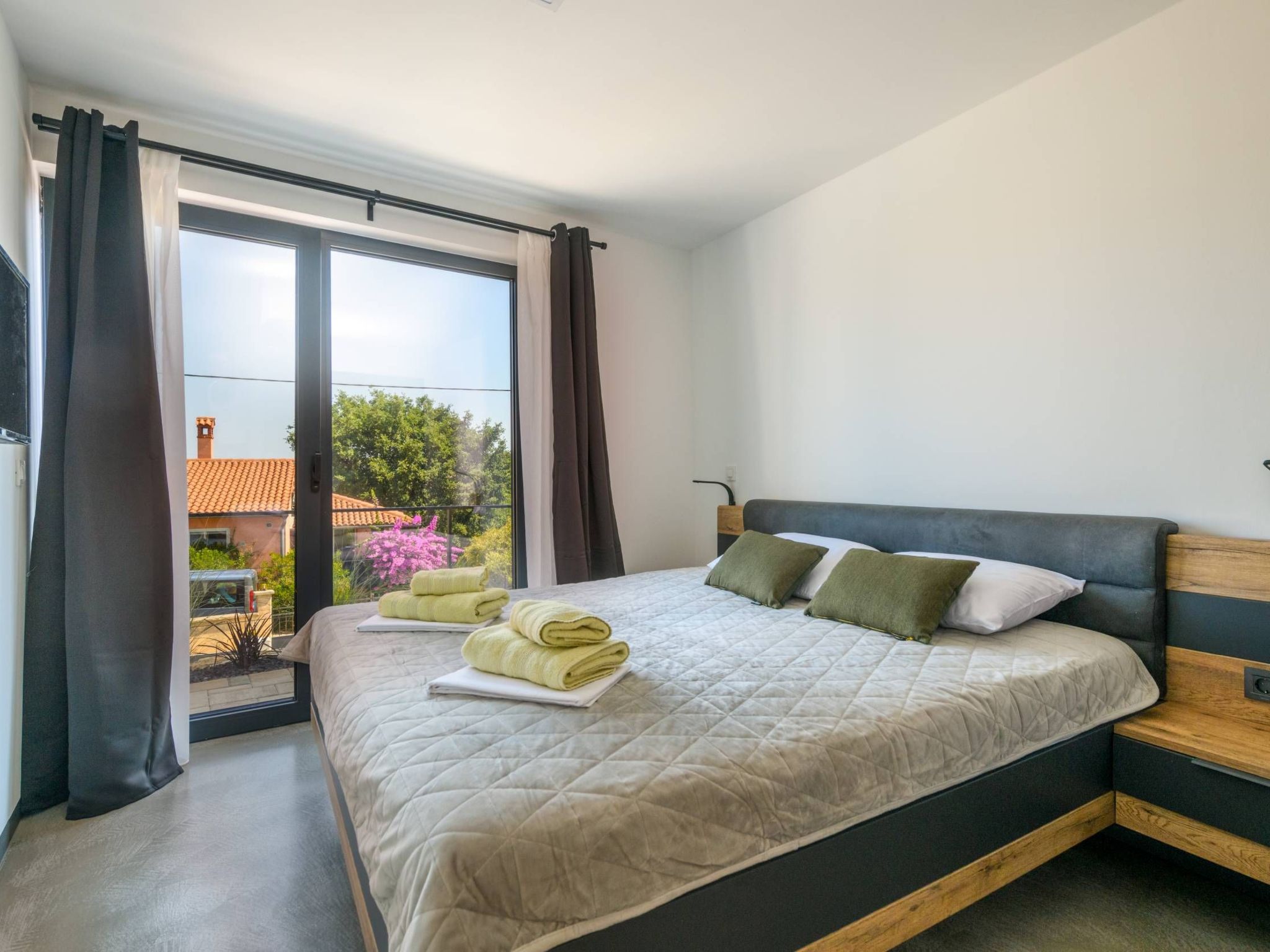 In Vintijan mit Privatem Pool-Binnen