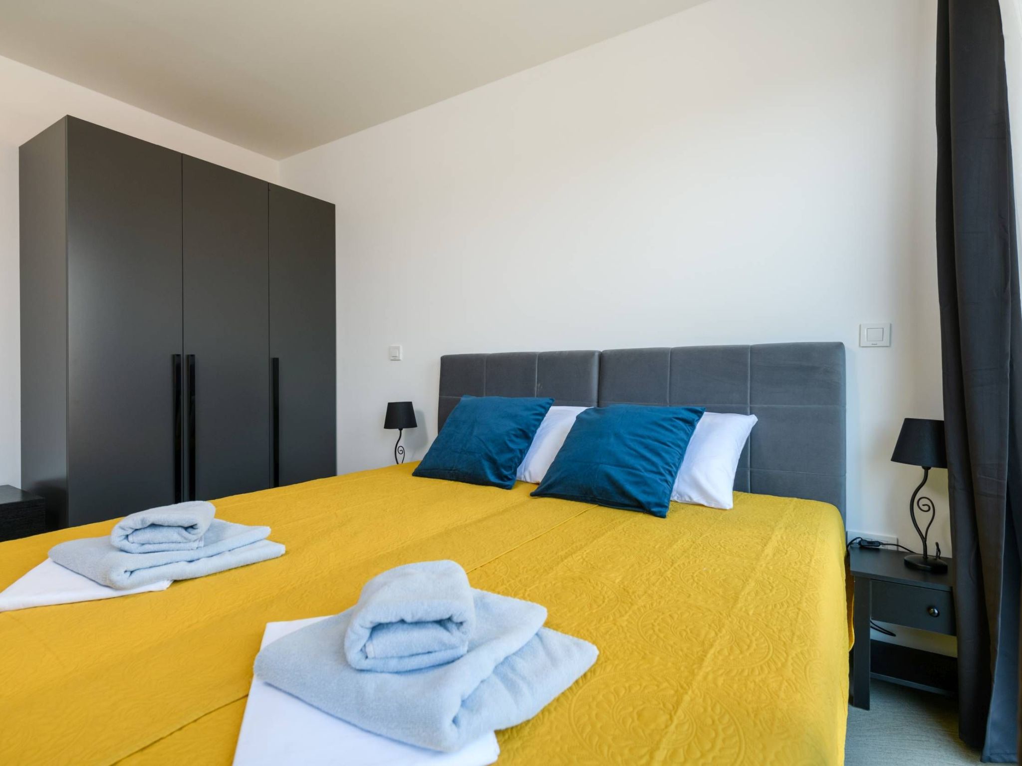 In Vintijan mit Privatem Pool-Binnen