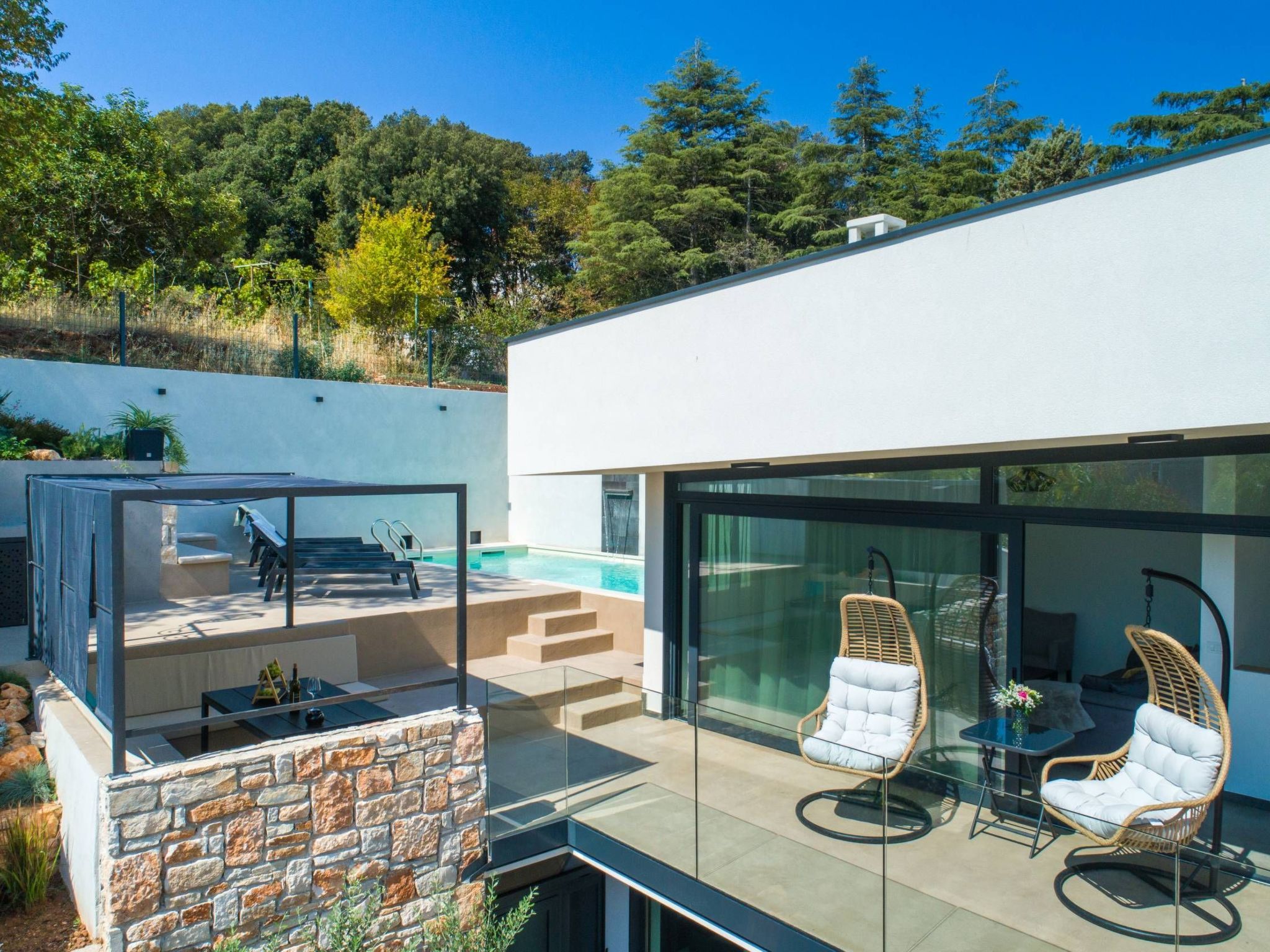 In Vintijan mit Privatem Pool-Binnen