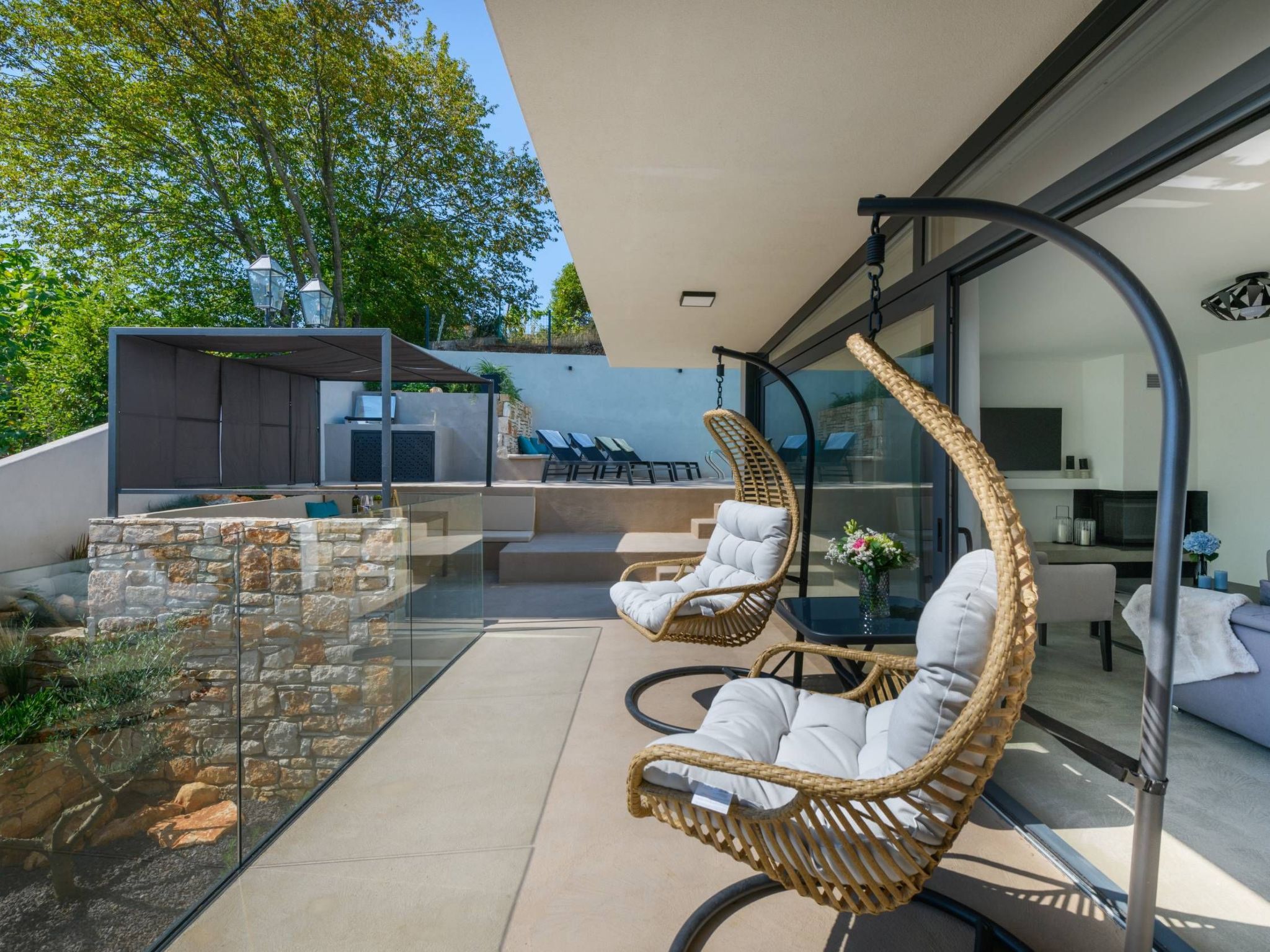 In Vintijan mit Privatem Pool-Binnen