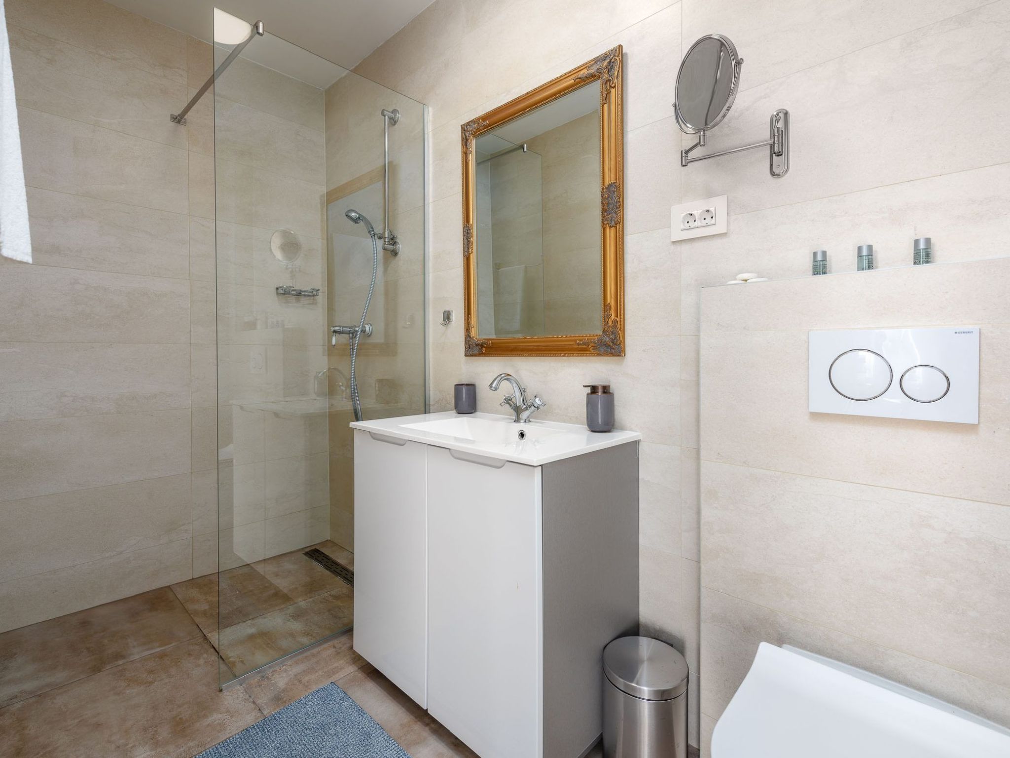 Villa Valtura-Binnen