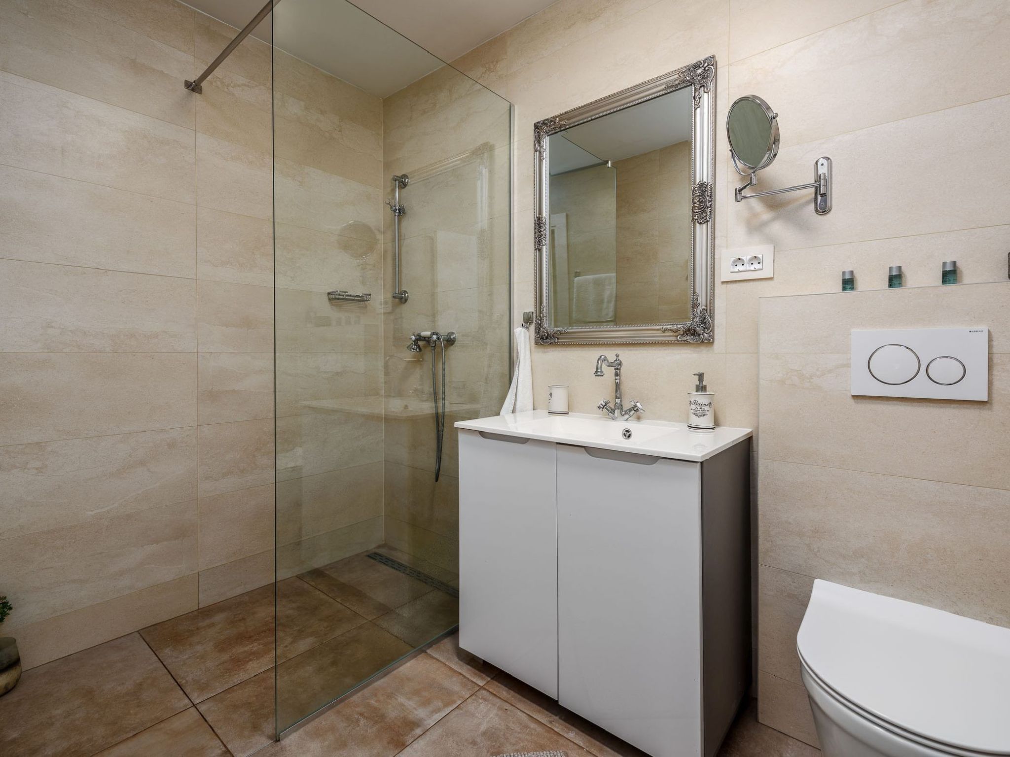 Villa Valtura-Binnen