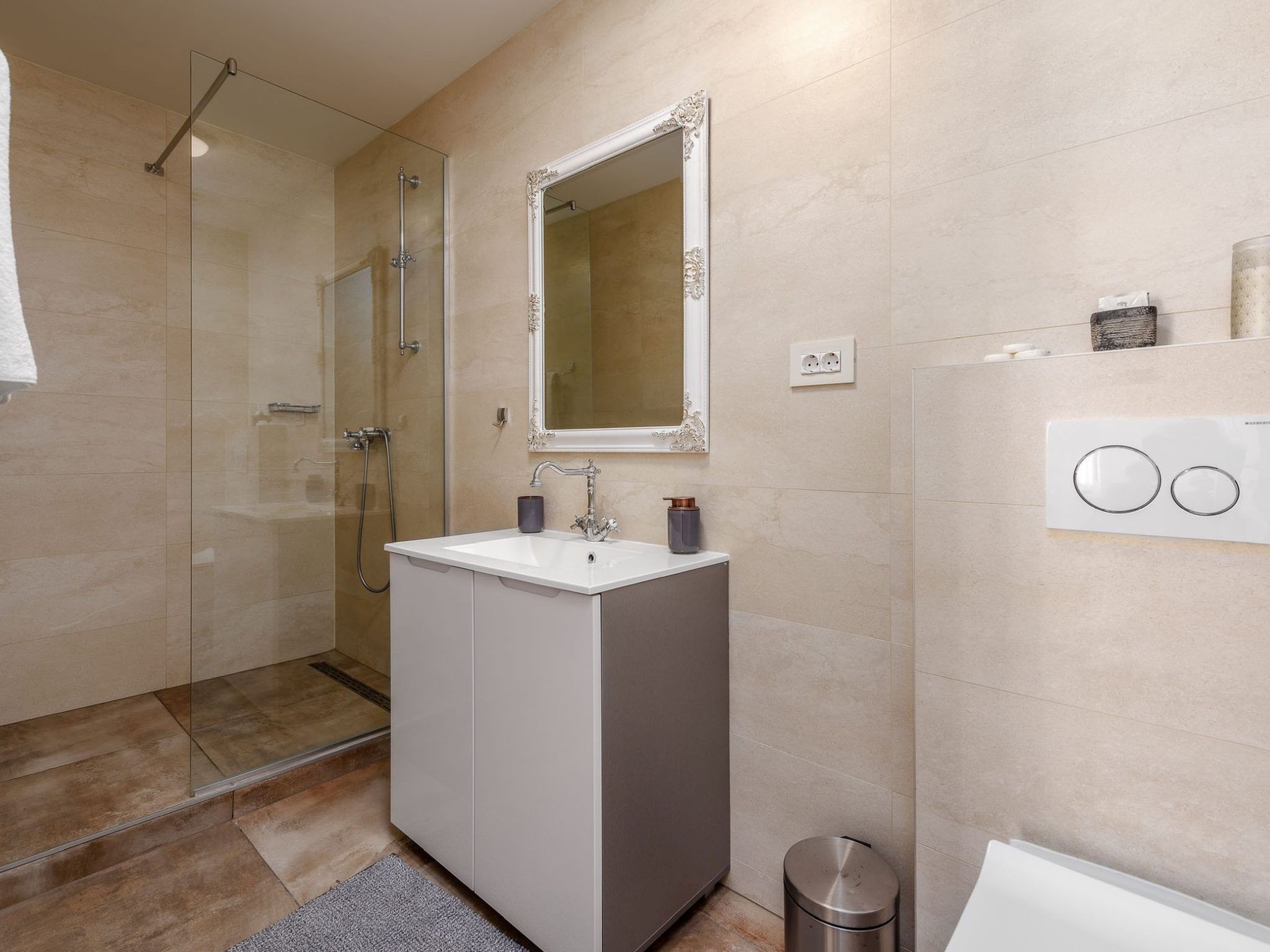 Villa Valtura-Binnen