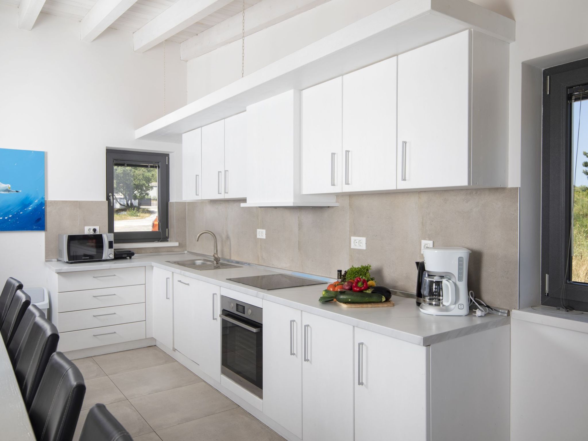 Villa Luna mit Pool, Sauna, Whirlpool, Tennisplatz-Drinnen