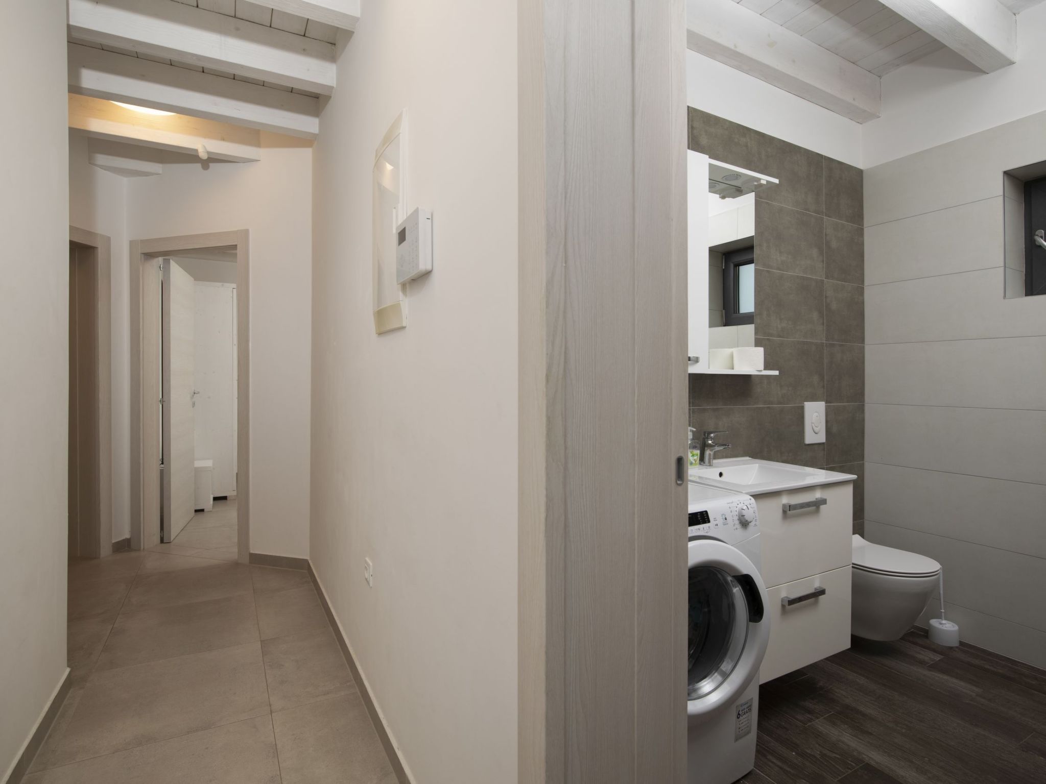 Villa Luna mit Pool, Sauna, Whirlpool, Tennisplatz-Drinnen