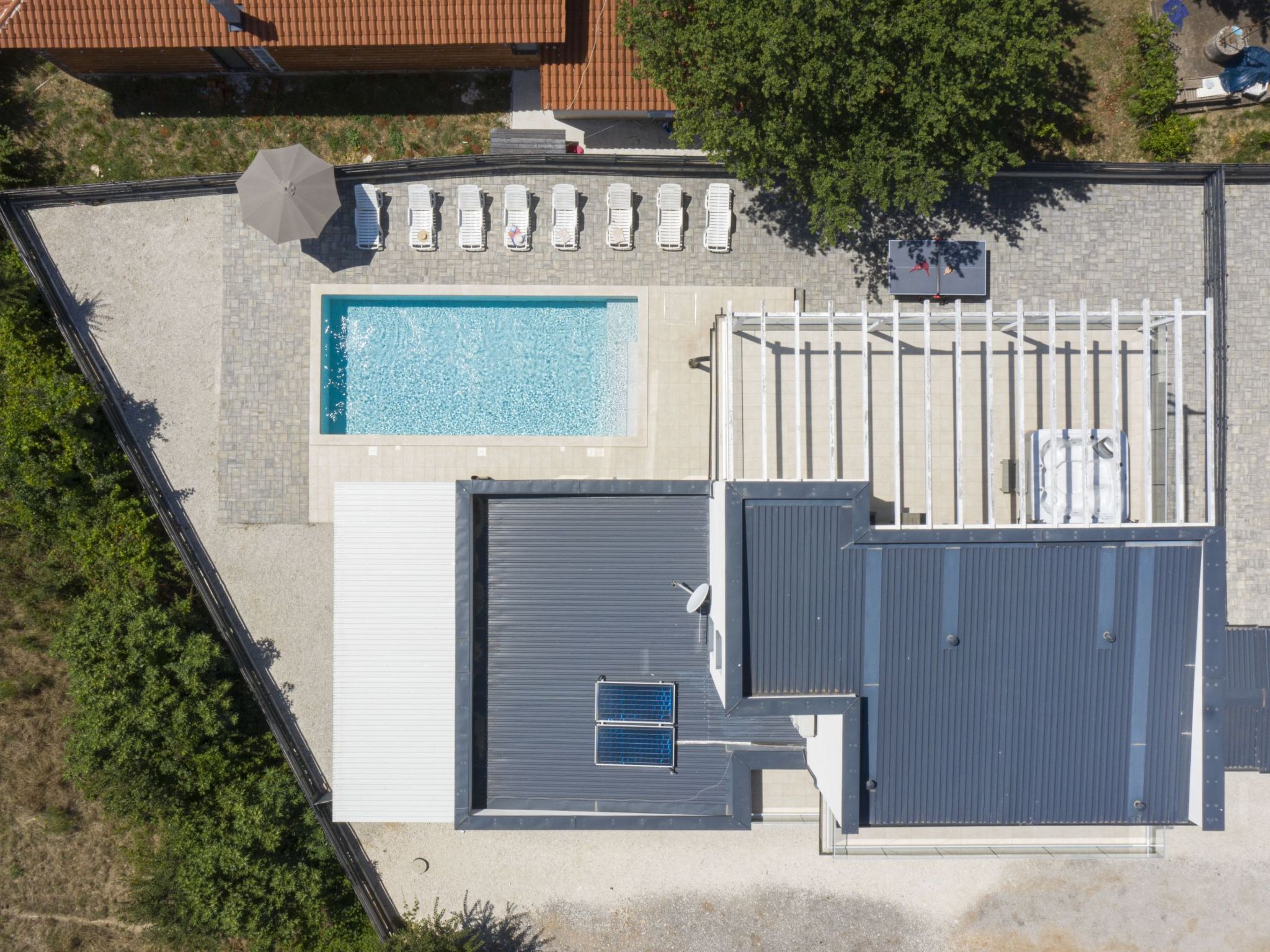 Villa Luna mit Pool, Sauna, Whirlpool, Tennisplatz-Drinnen