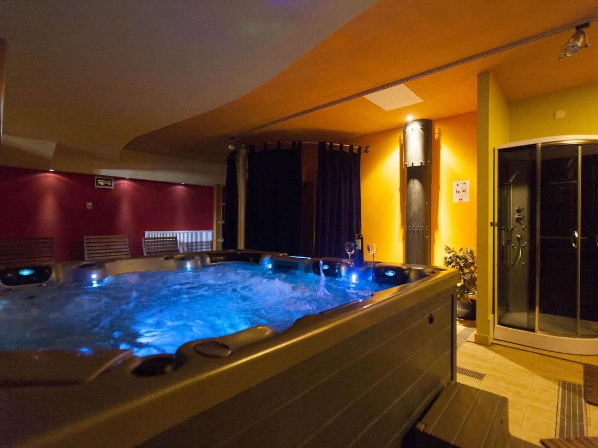 Villa Vedorna großes Wellness-Haus in Strandnähe, Pomer-Binnen