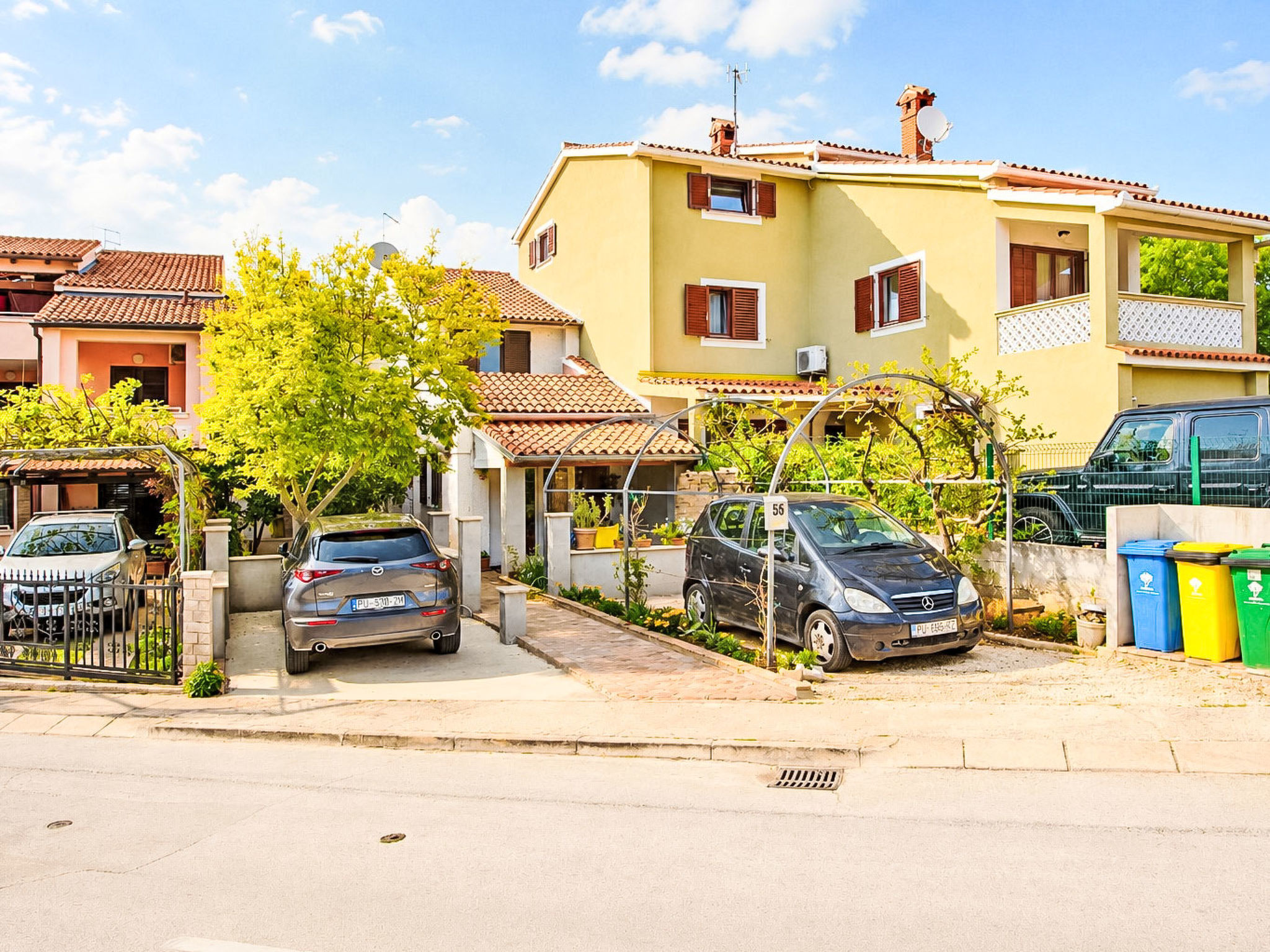 Studio "Goga" mit Terrasse, 800 m vom Strand entfernt - Buiten