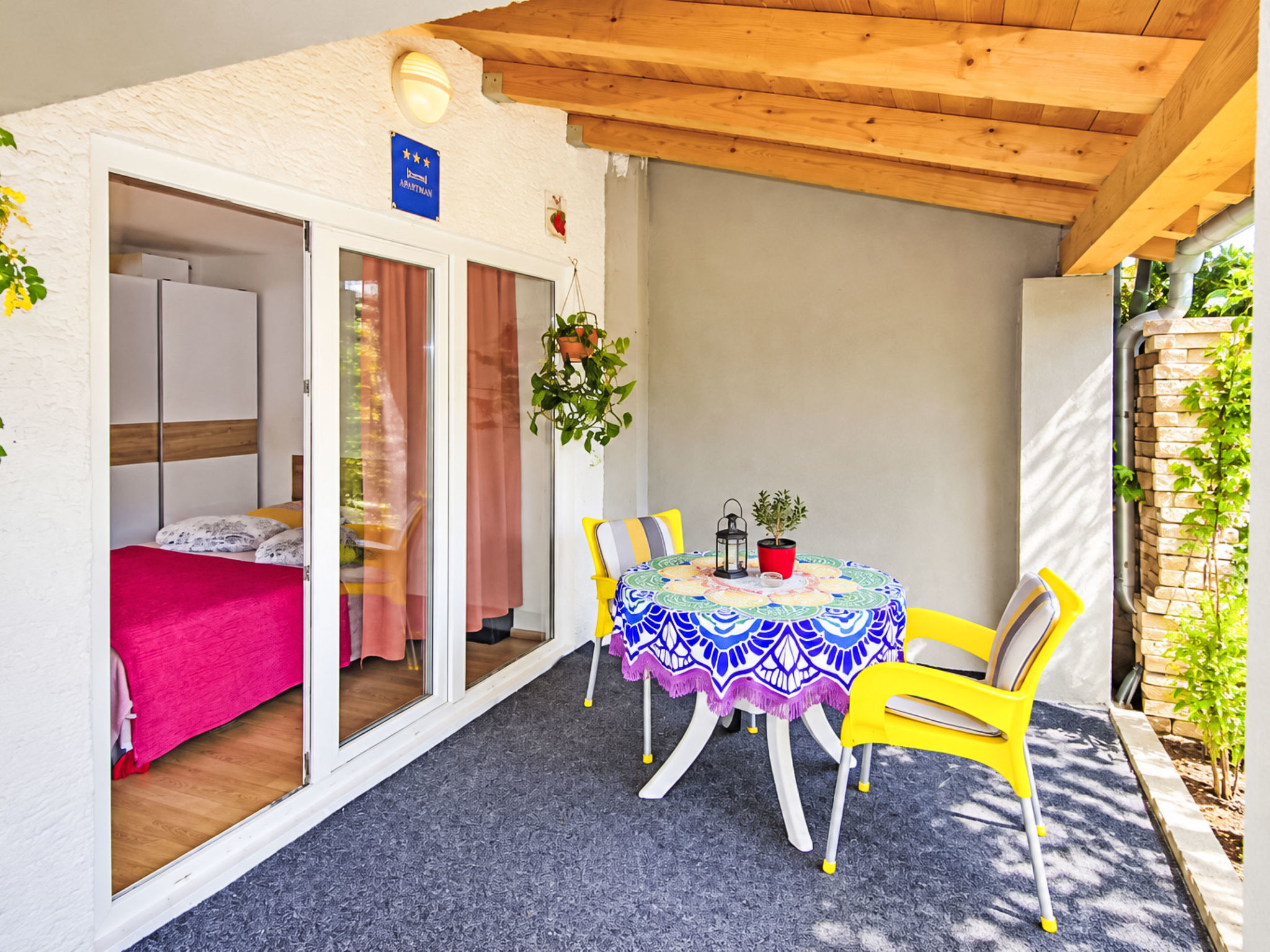 Studio "Goga" mit Terrasse, 800 m vom Strand entfernt