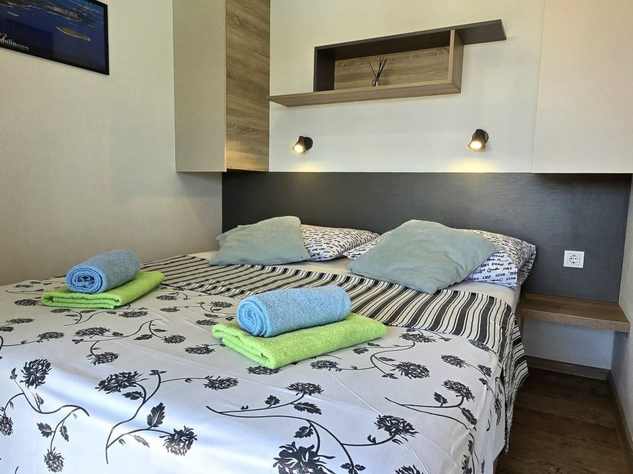 Beach House BET, romantisches Refugium im Olivenhain-Drinnen