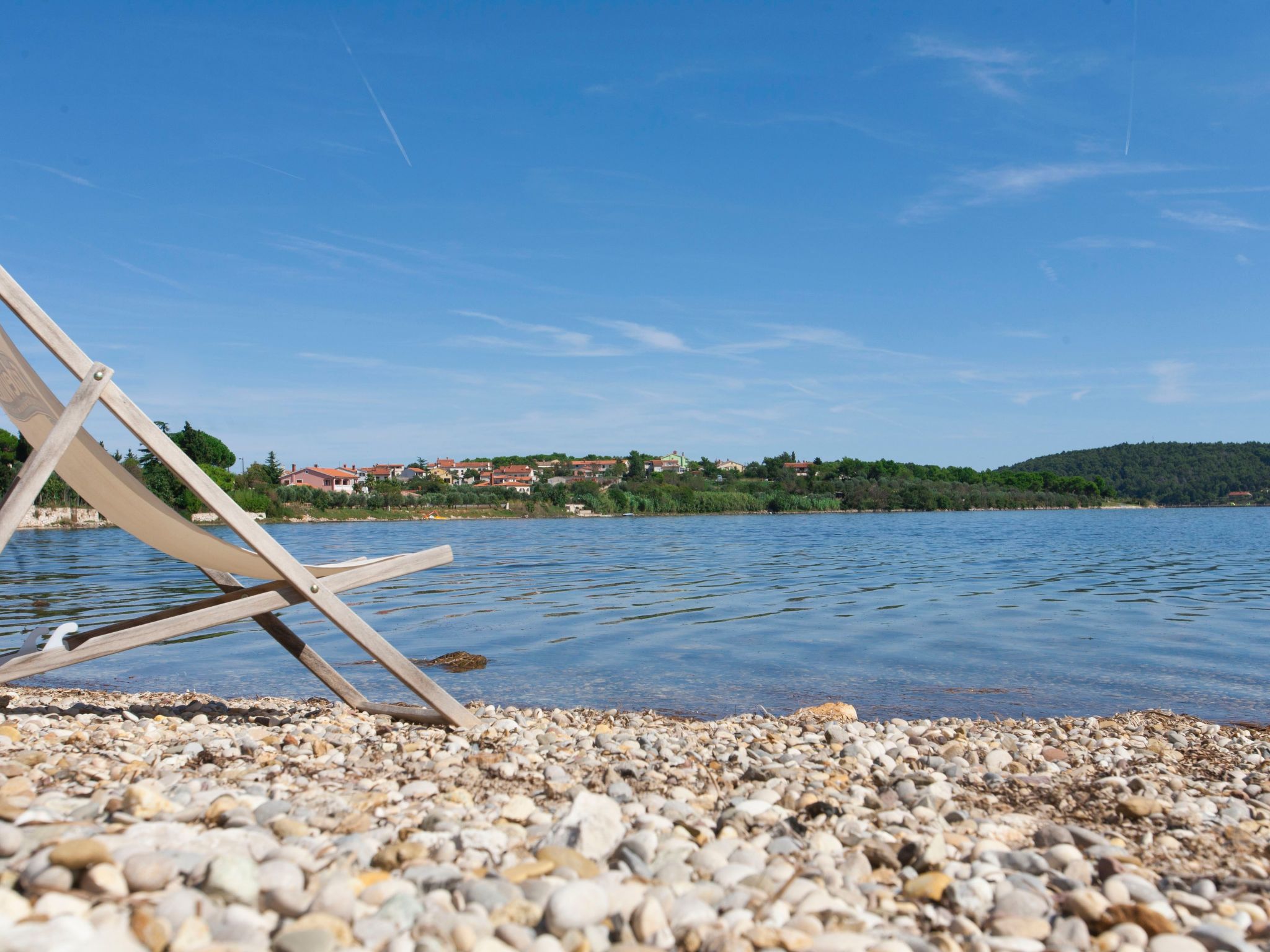 Beach House BET, romantisches Refugium im Olivenhain-Drinnen