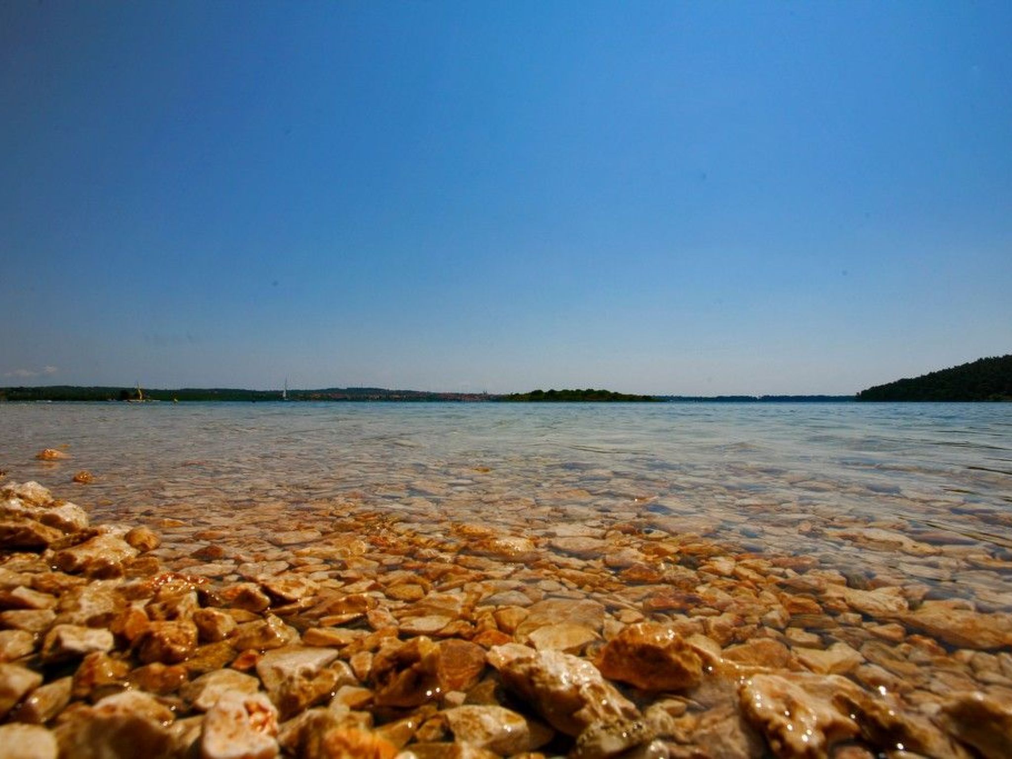 Beach House BET, romantisches Refugium im Olivenhain-Drinnen
