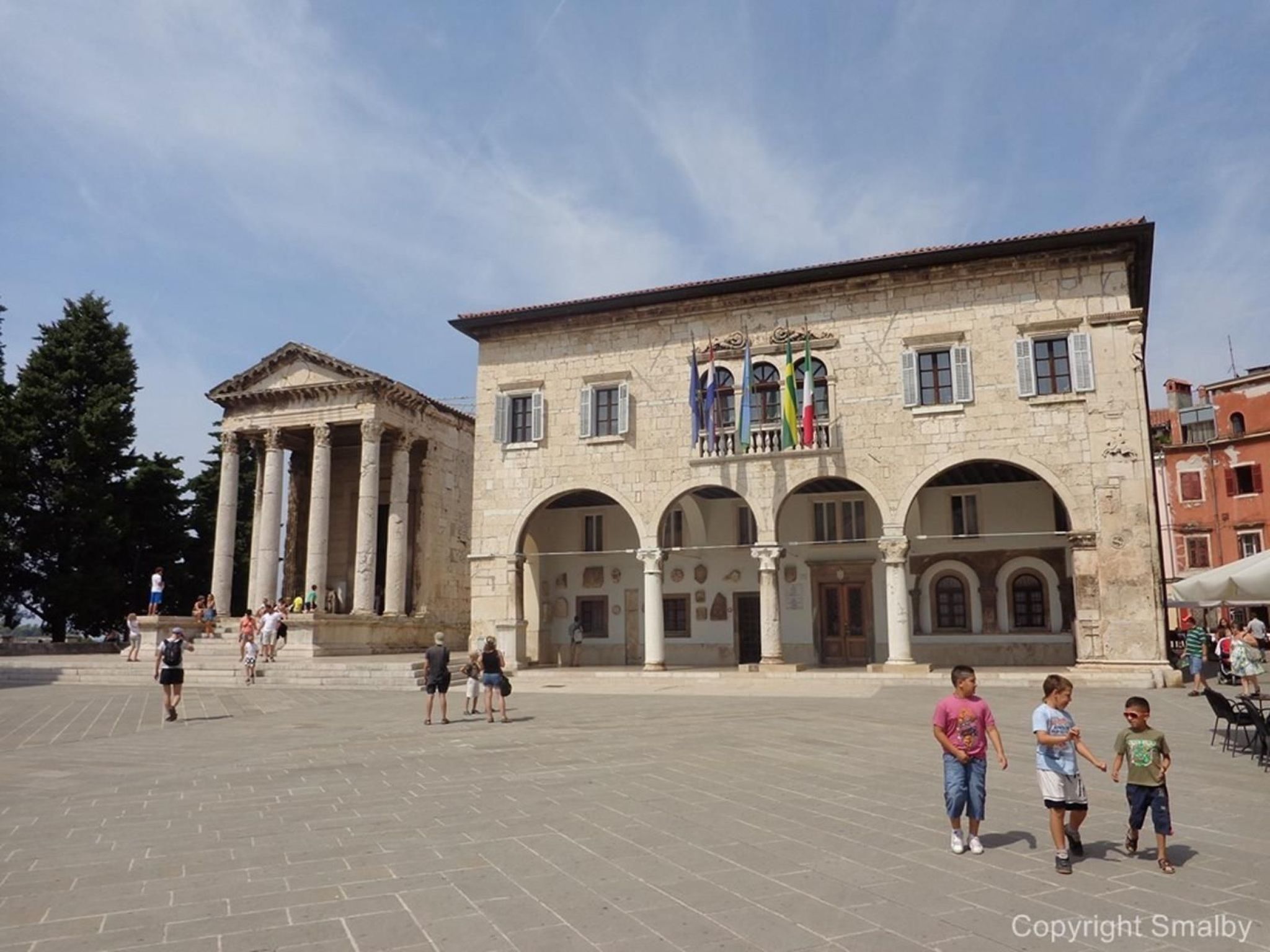 Beach House BET, romantisches Refugium im Olivenhain-Drinnen