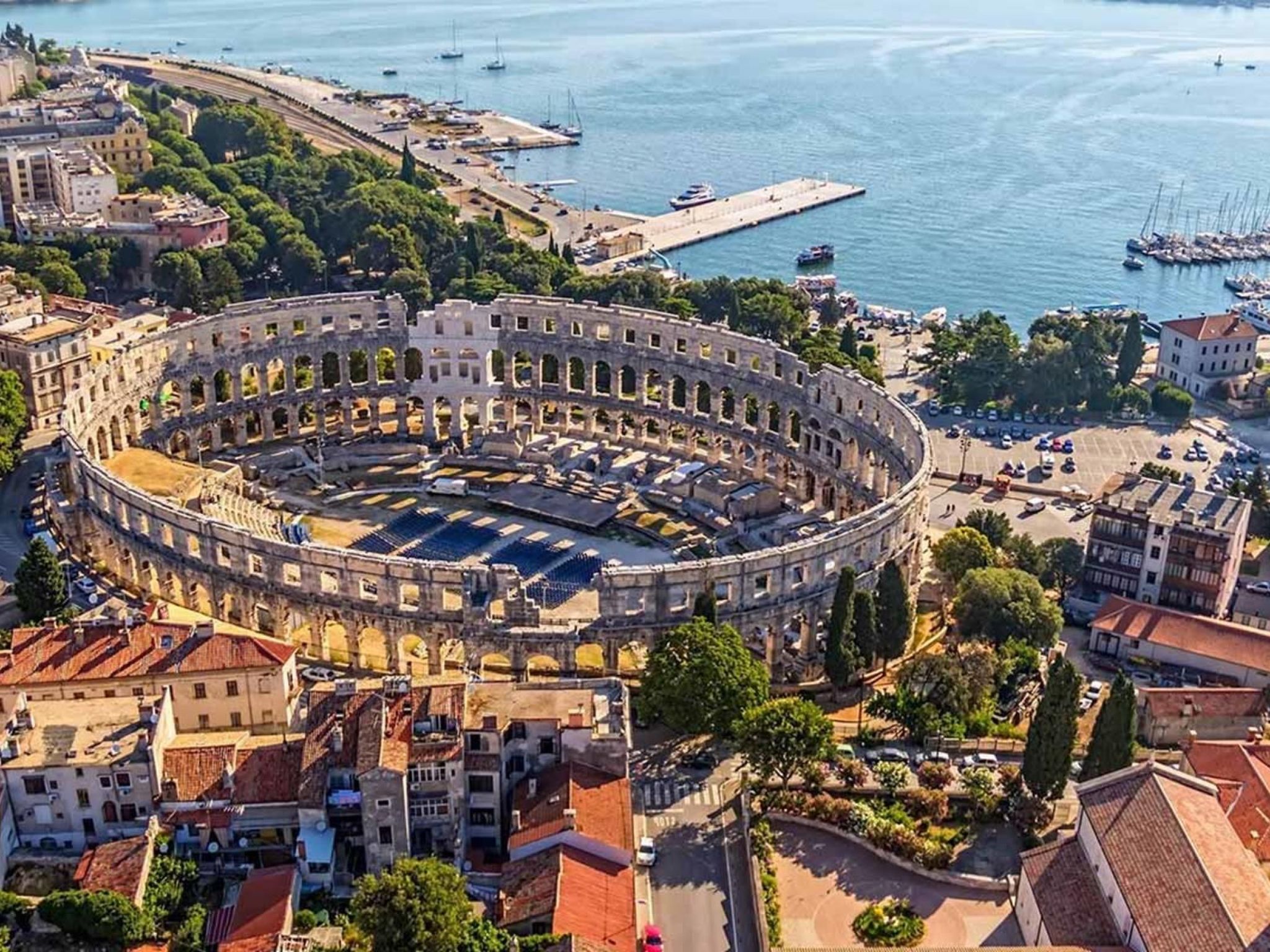 Beach House BET, romantisches Refugium im Olivenhain-Drinnen
