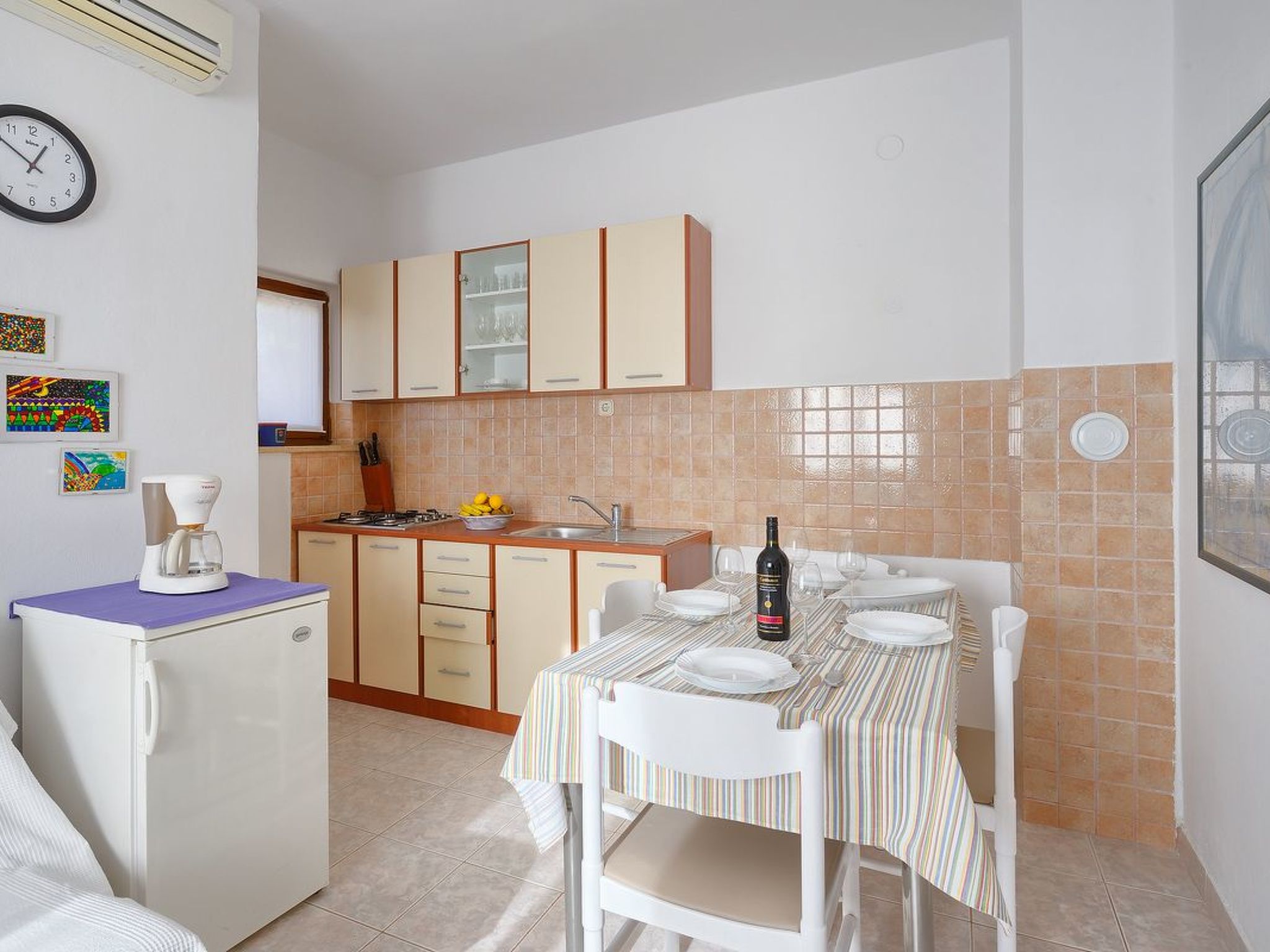 Helle Ferienwohnung in Vinkuran mit Garten, Grill und Terrasse - Image-tags.info