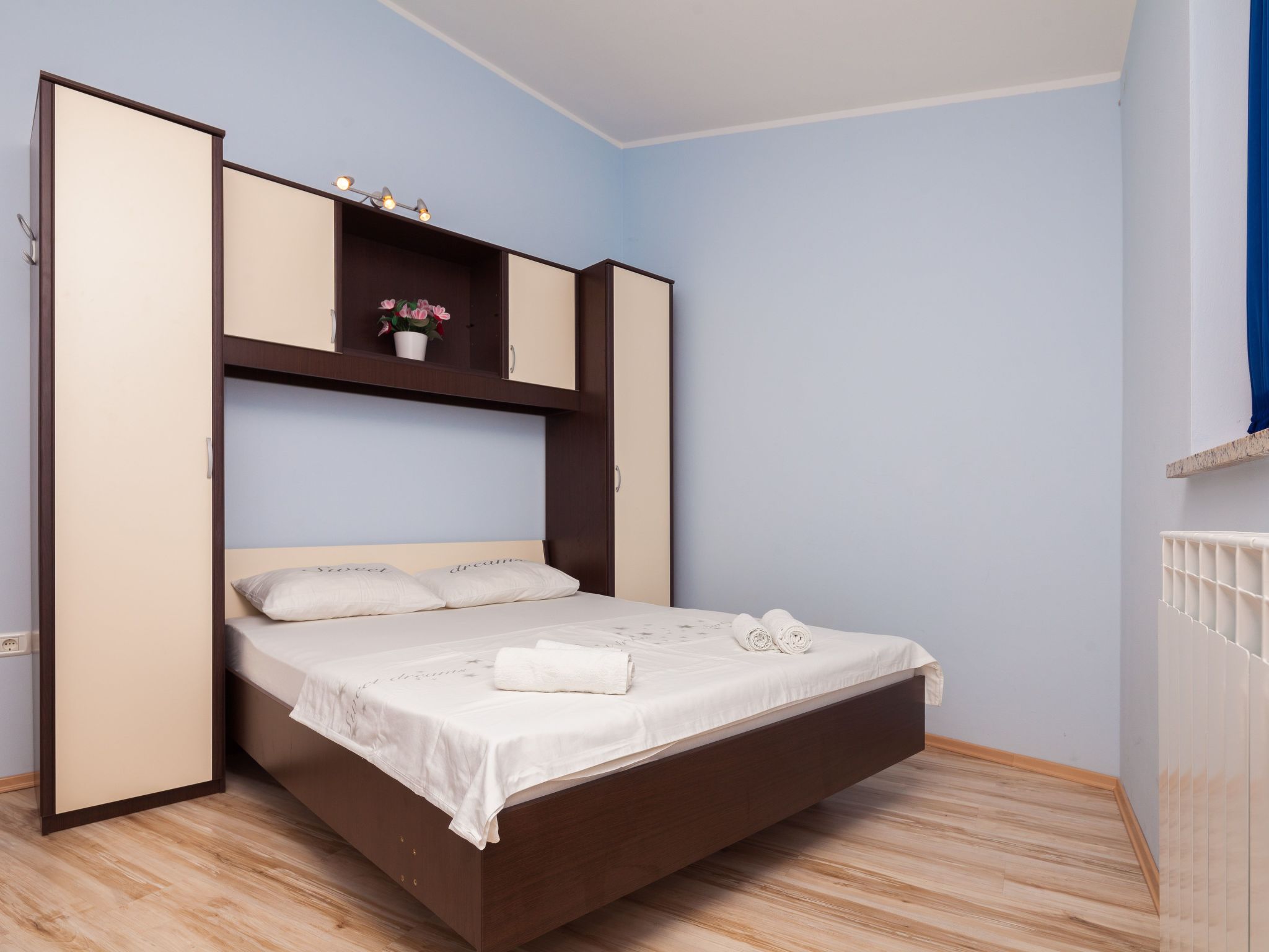 Photo of Mirjana mit eingezäuntem Garten