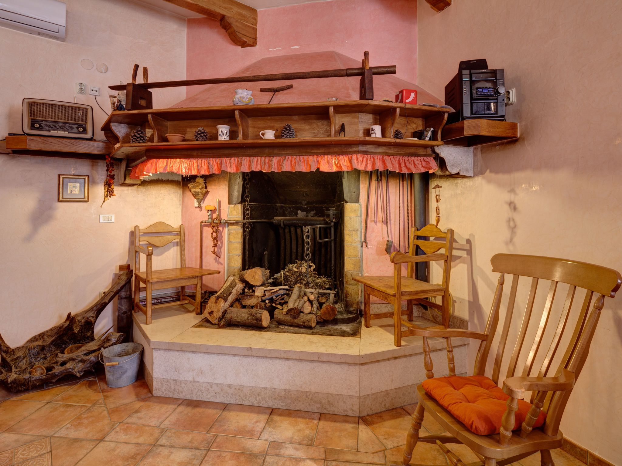 Photo of Mirjana mit eingezäuntem Garten