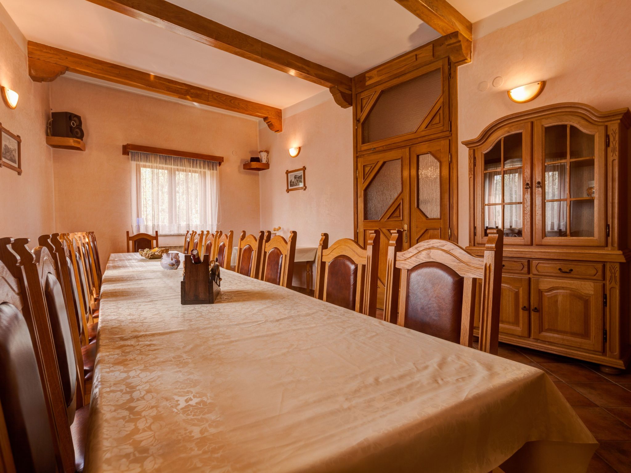 Photo of Mirjana mit eingezäuntem Garten