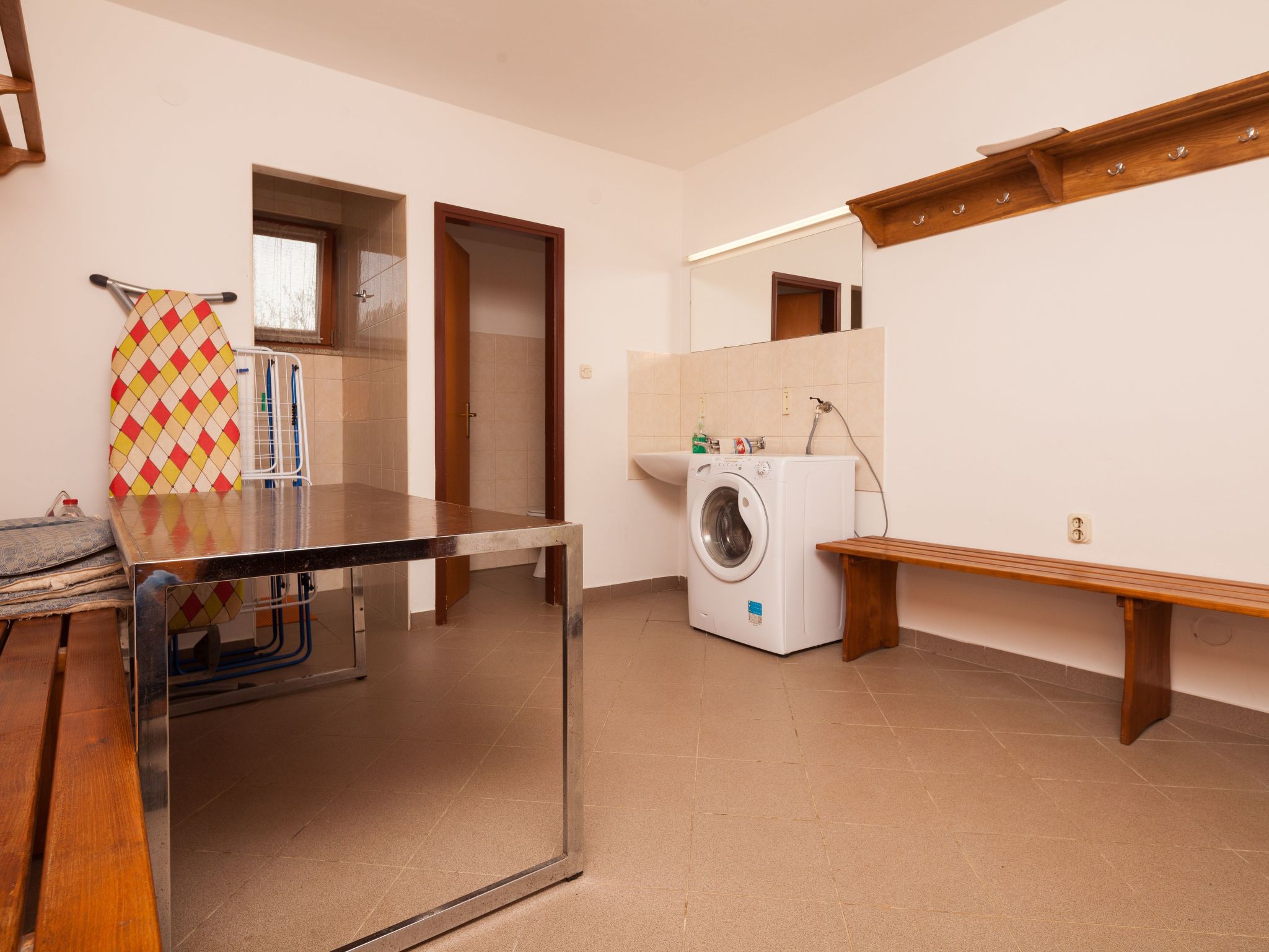 Photo of Mirjana mit eingezäuntem Garten