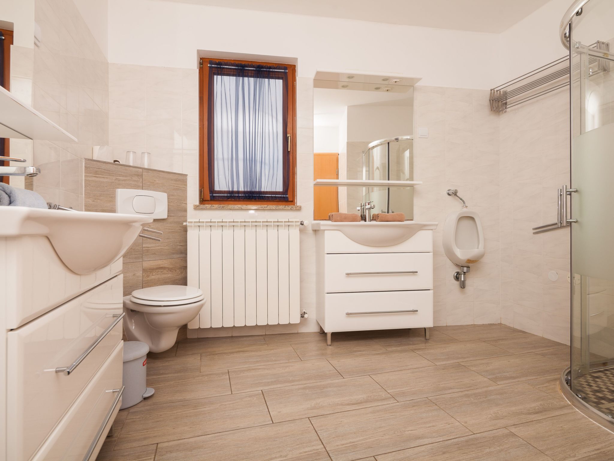 Photo of Mirjana mit eingezäuntem Garten