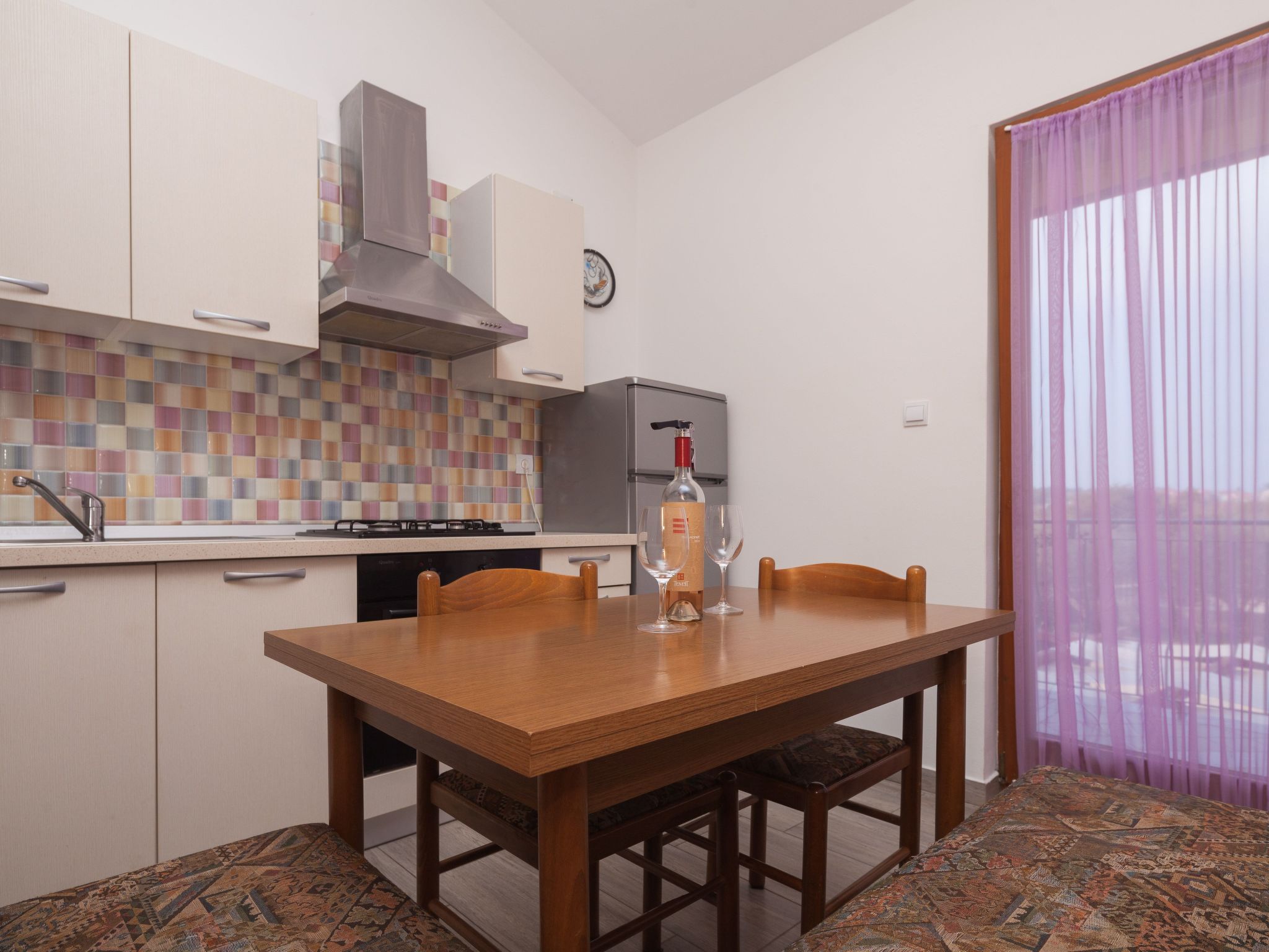 Photo of Mirjana mit eingezäuntem Garten