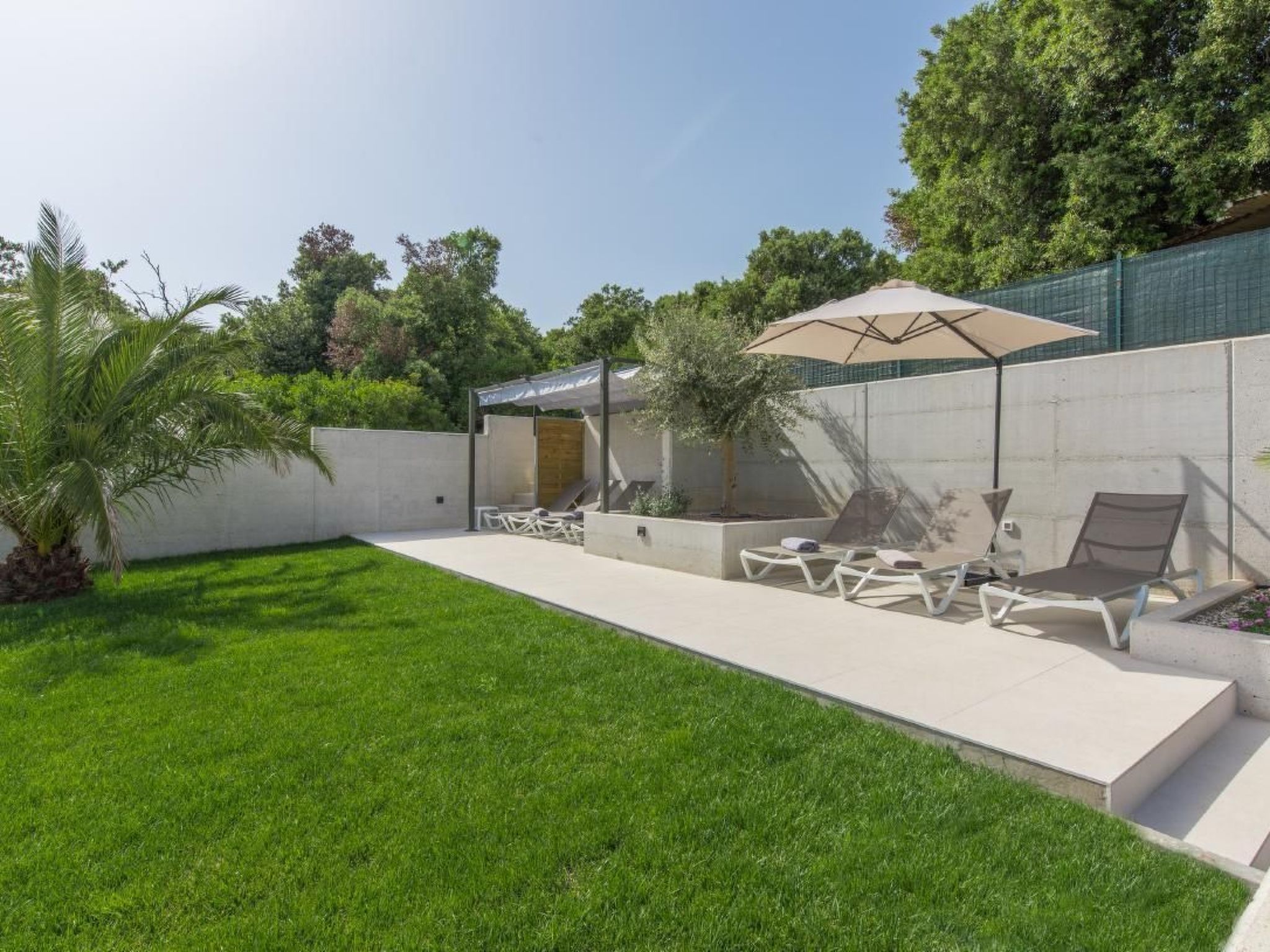 Photo of in Pjescana Uvala mit Grill, Pool