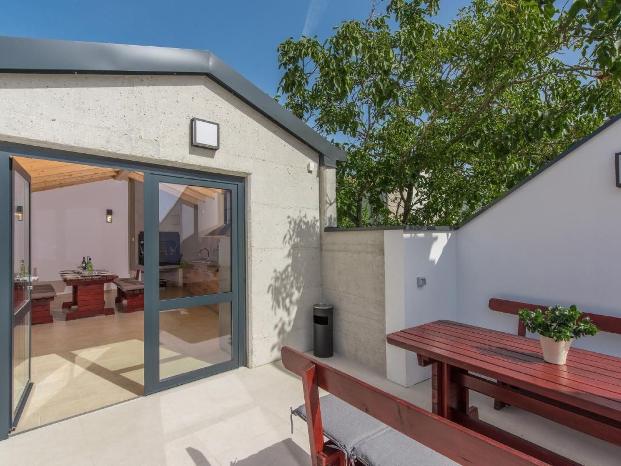 Photo of in Pjescana Uvala mit Grill, Pool